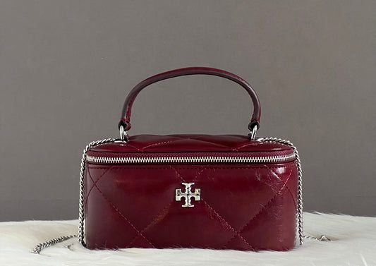 Tory Burch Kira Diamond Quilt Distressed Vanity Case