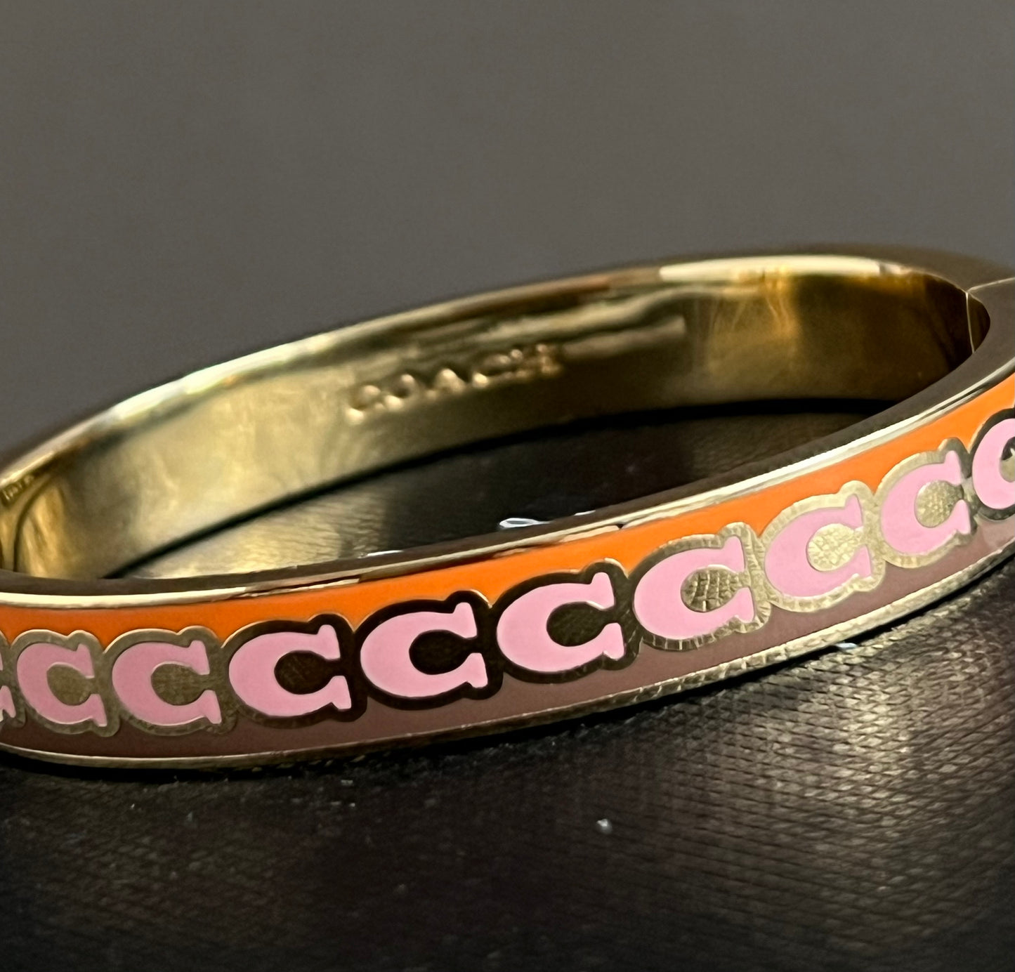 Coach 10 Mm Signature Enamel Bangle