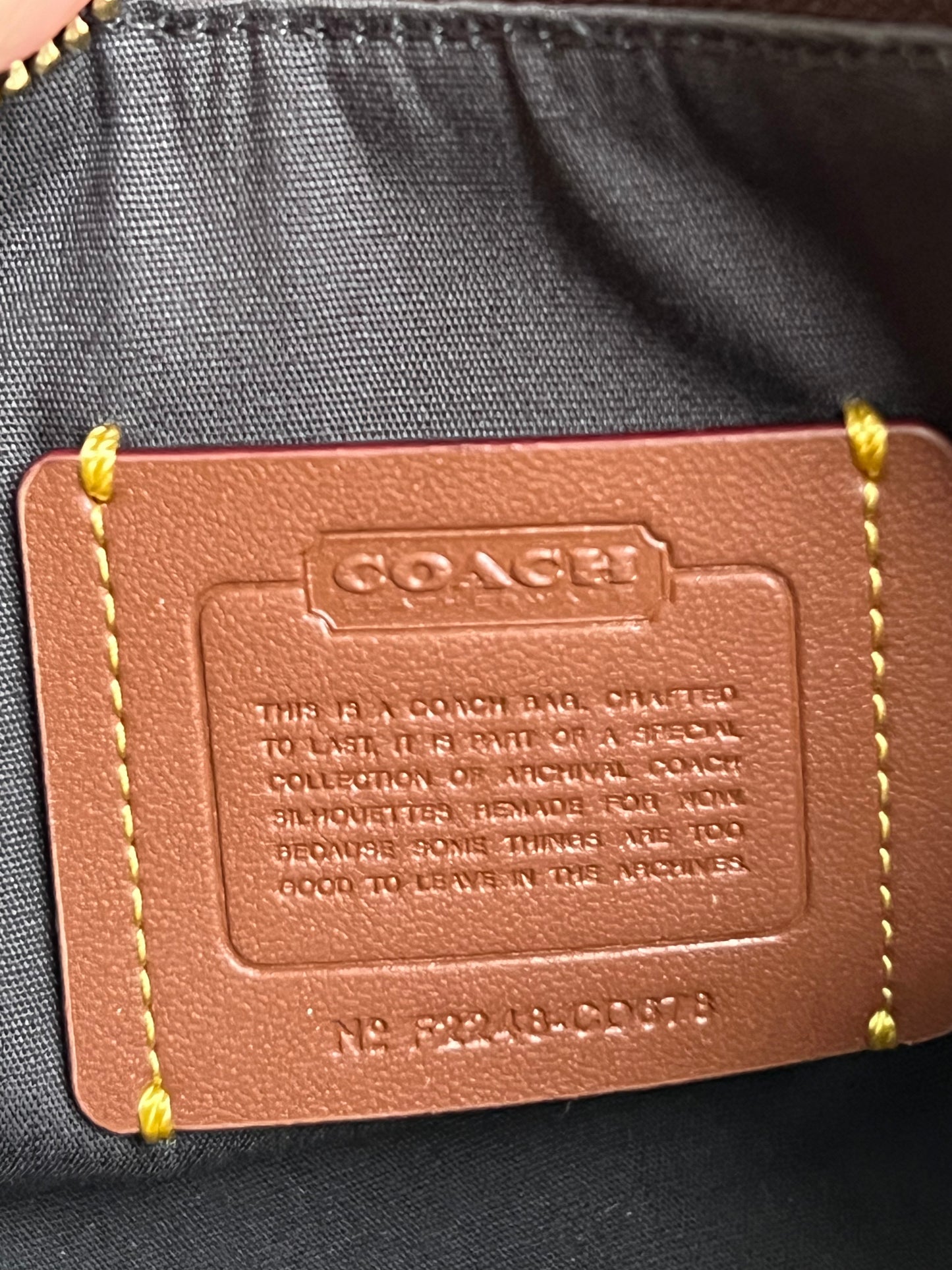 Coach Swinger in Signature Jacquard