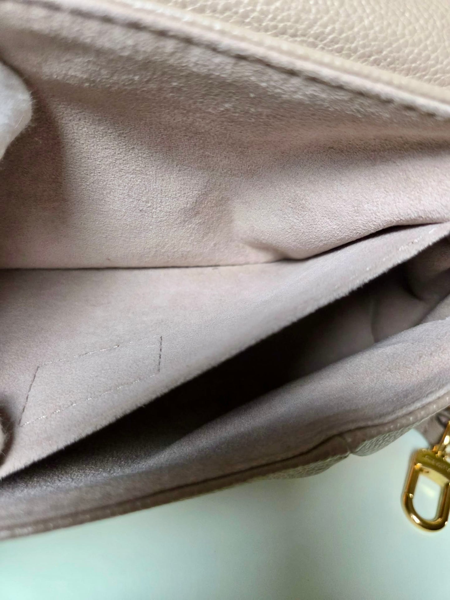 Louis Vuitton Favorite