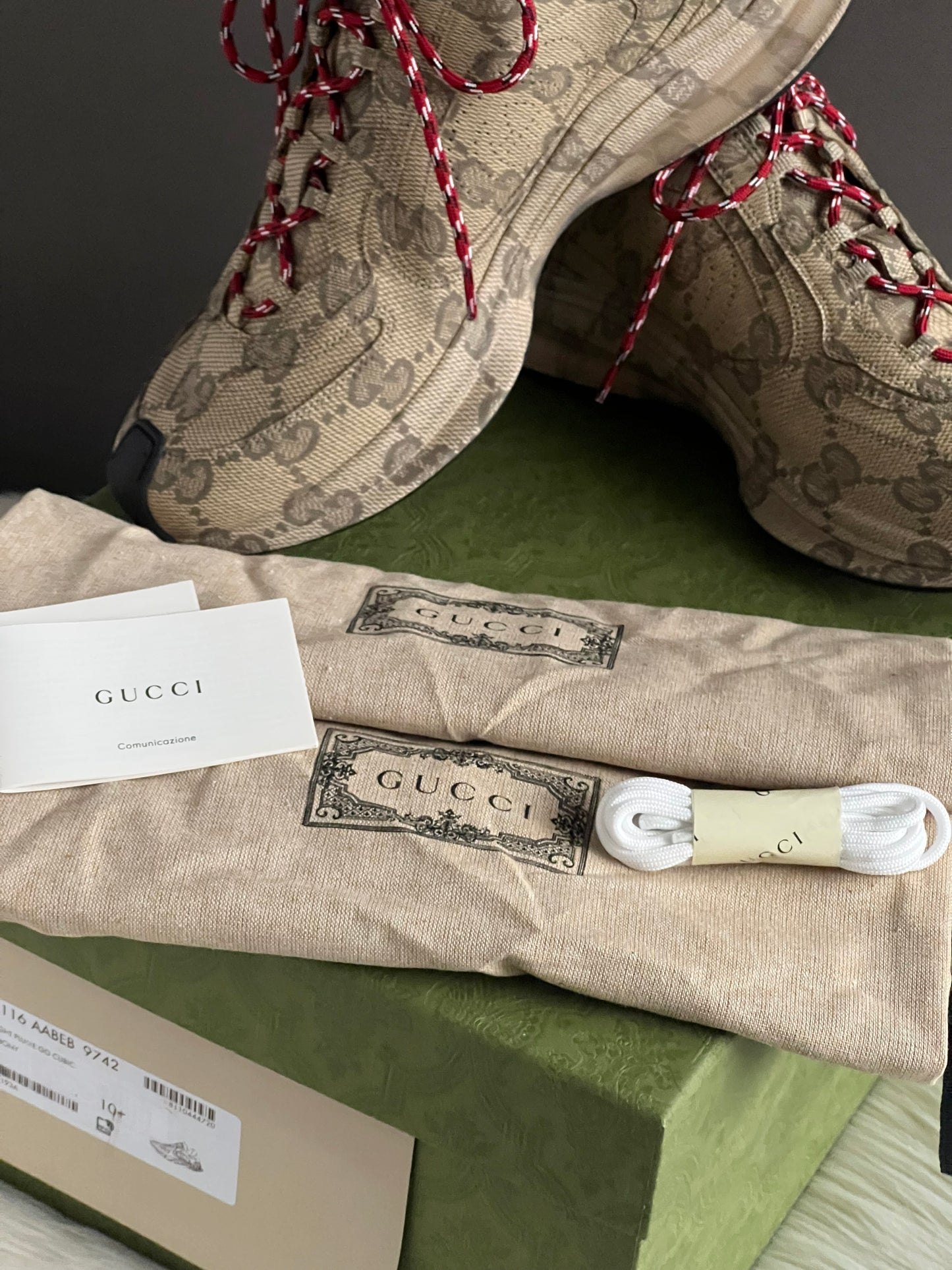 Gucci Ultralight Plume GG Cubic Run Sneaker