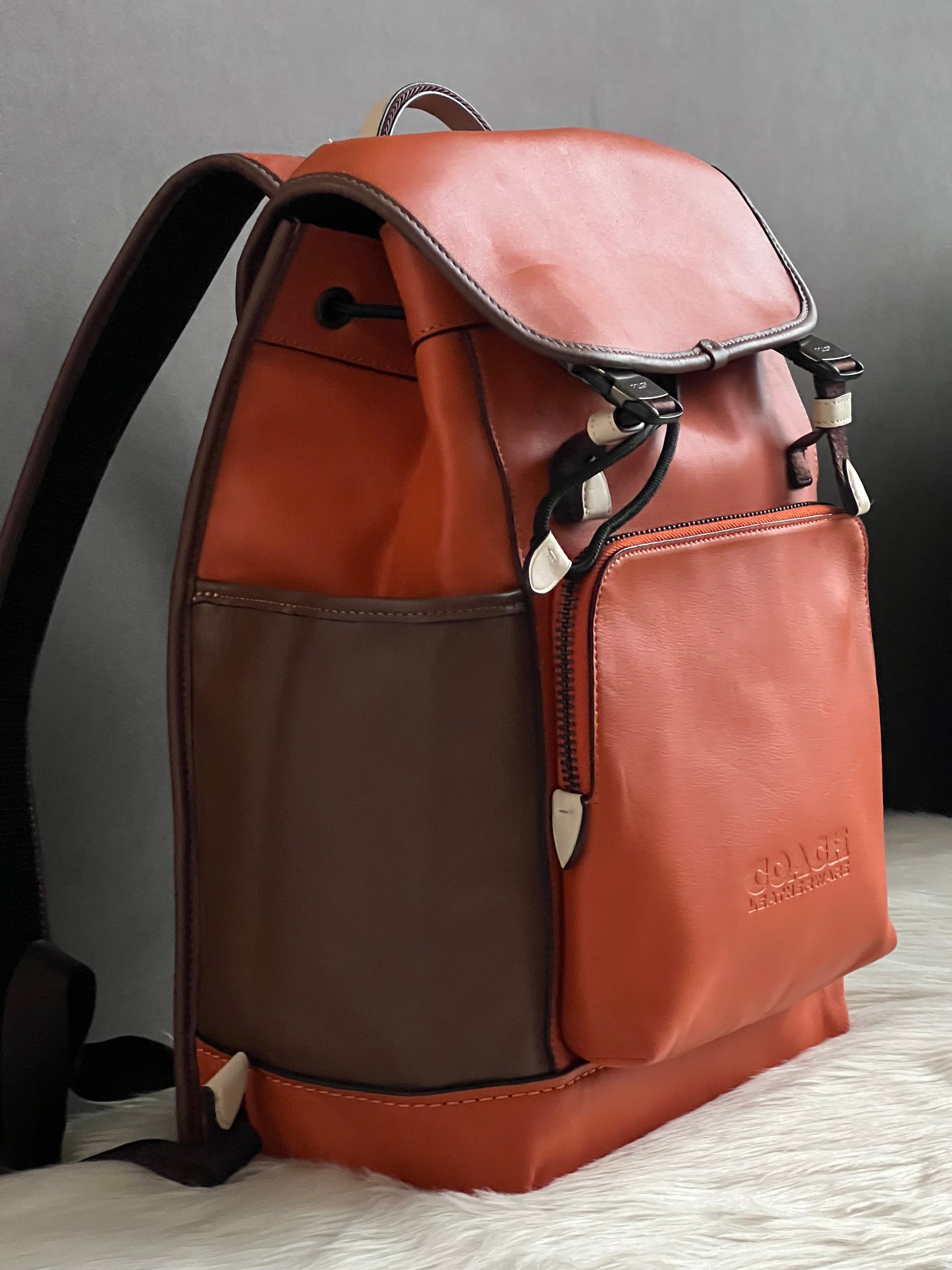 coach backpack red and brown Coach League Flat Backpack in Colorblock – Club de Mode