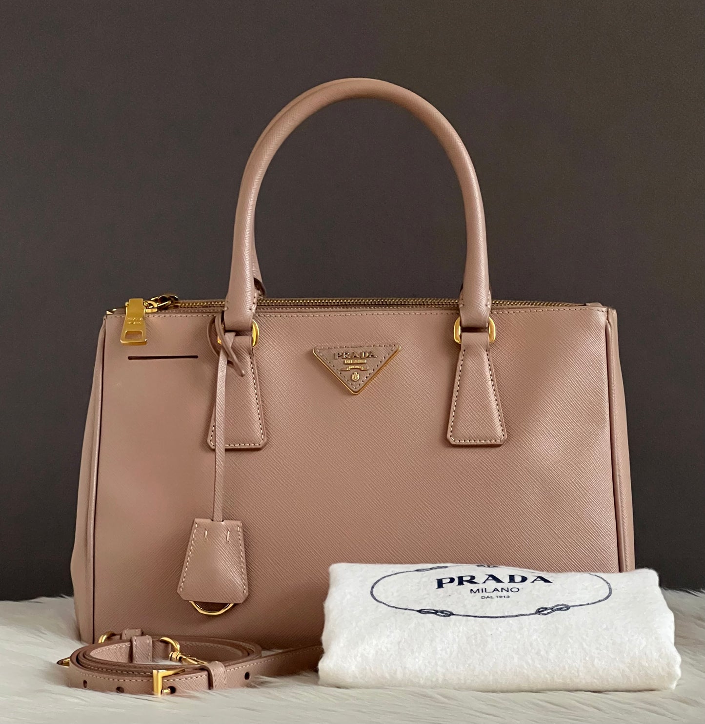 Prada Saffiano Lux Medium Galleria Zip Tote