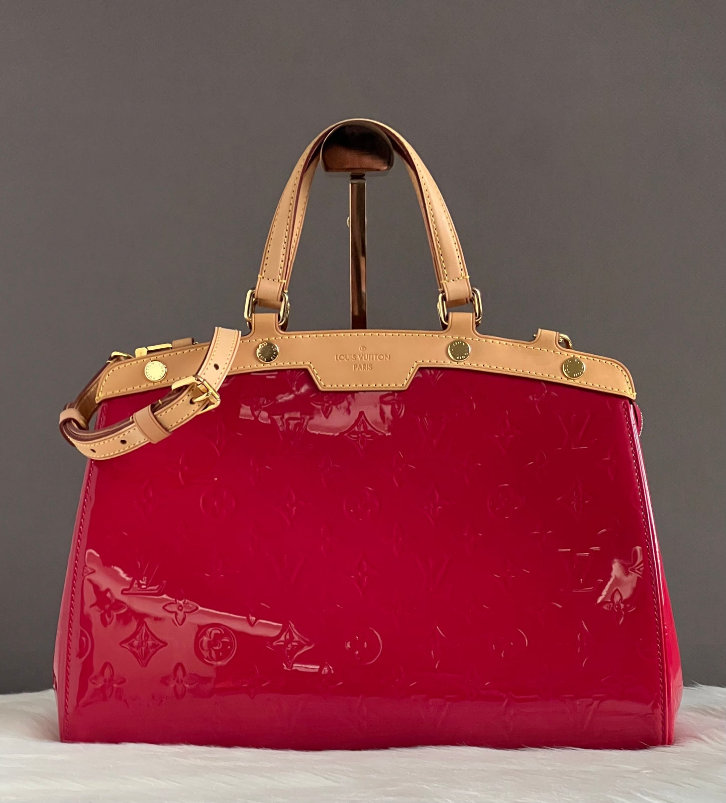 Louis Vuitton Brea MM in Vernis Leather