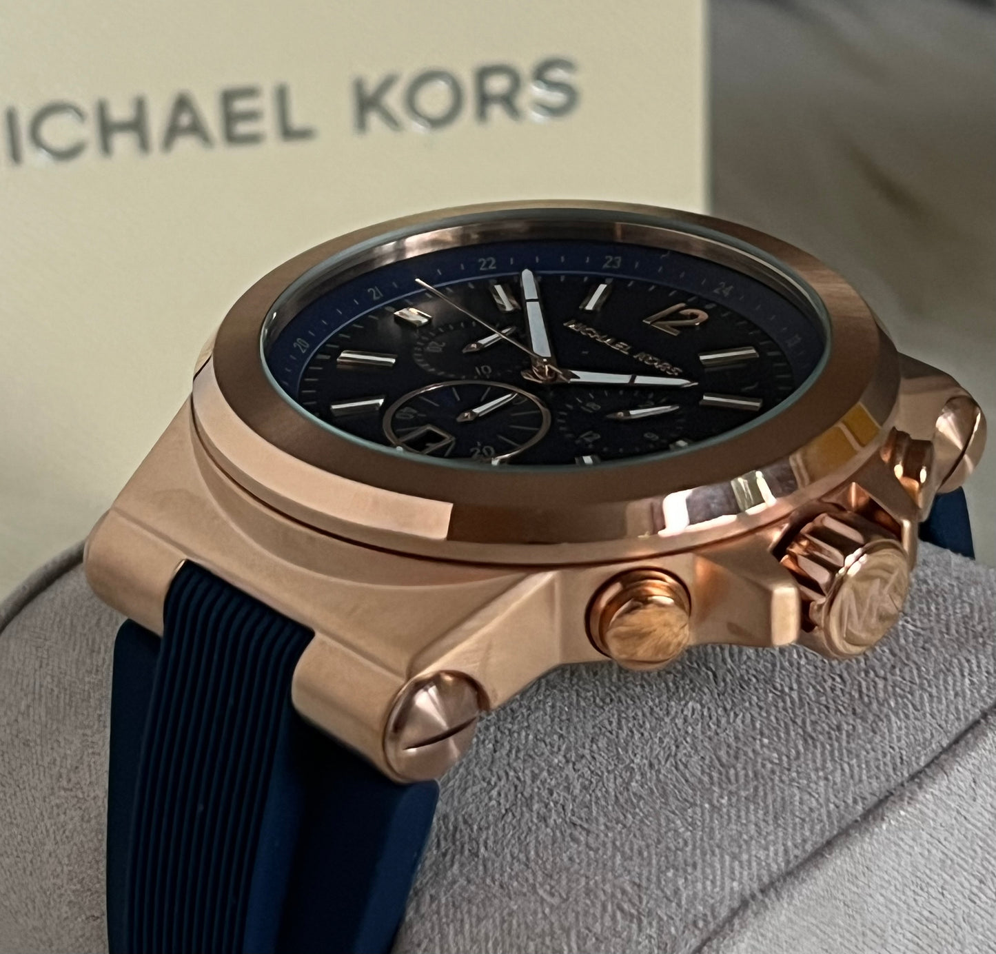 Michael Kors Men’s Dylan Rose Gold-Tone with Navy Silicone Strap