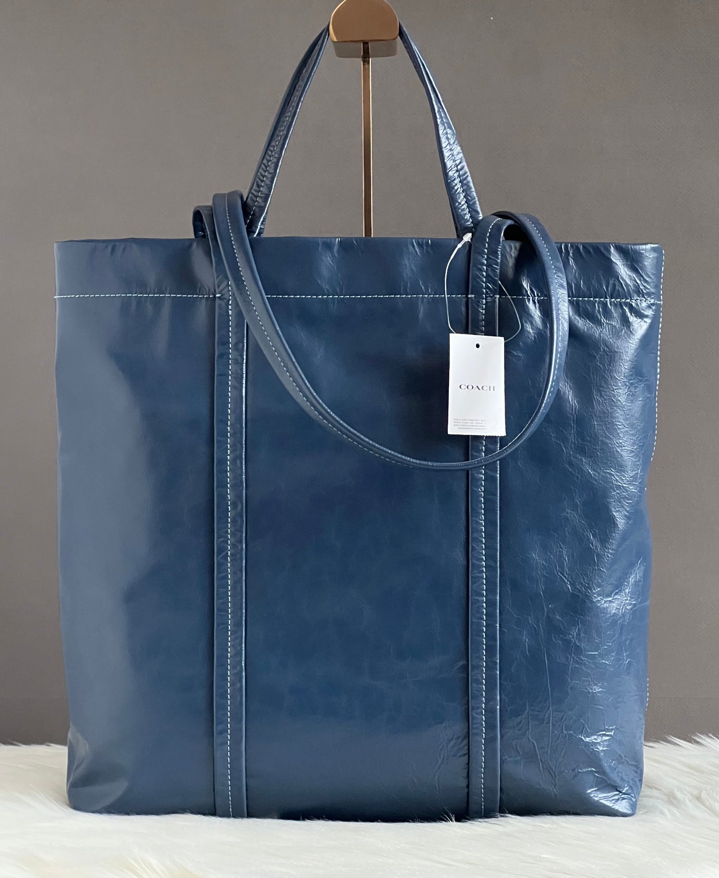 Coach Hall Tote 33