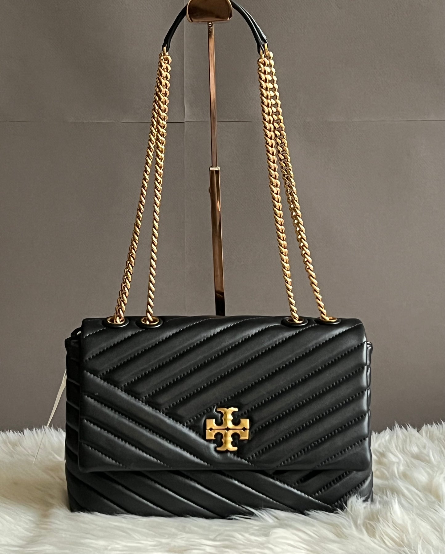 Tory Burch Kira Chevron Convertible Shoulder Bag