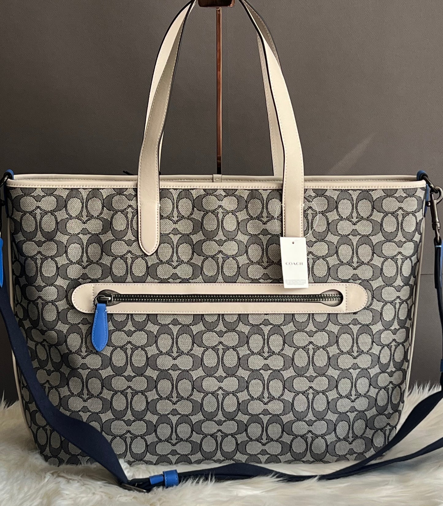 Coach League Tote in Signature Jacquard