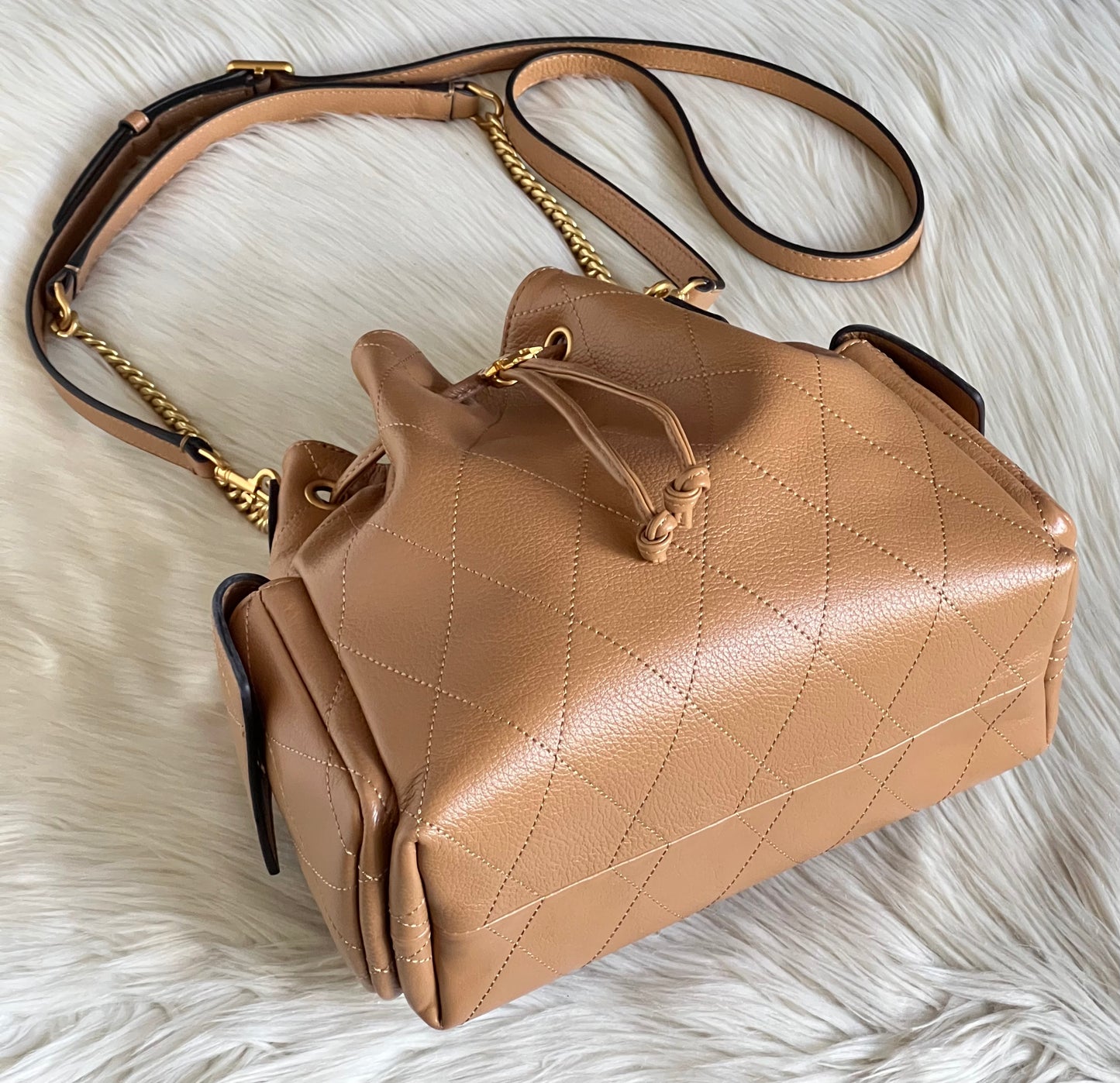 Tory Burch Charlie Quilted Drawstring Shoulder Bag