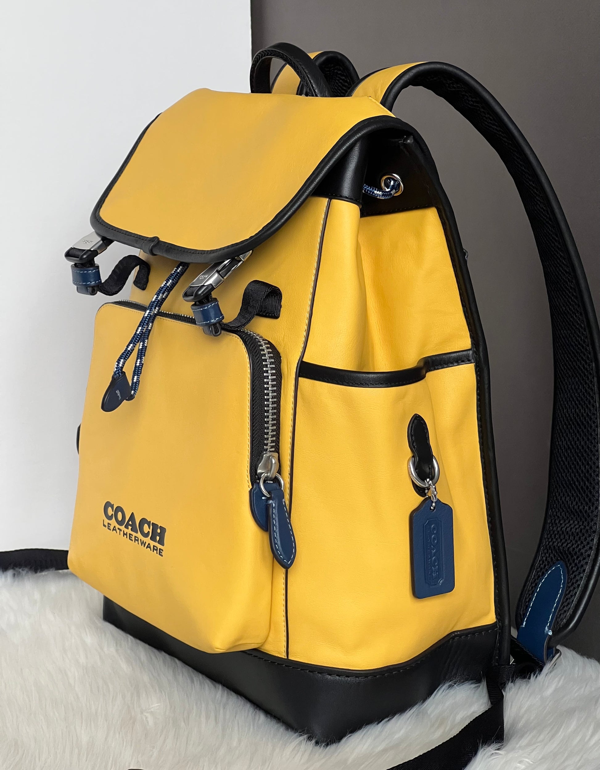 Coach League Flap Backpack in Colorblock – Club de Mode