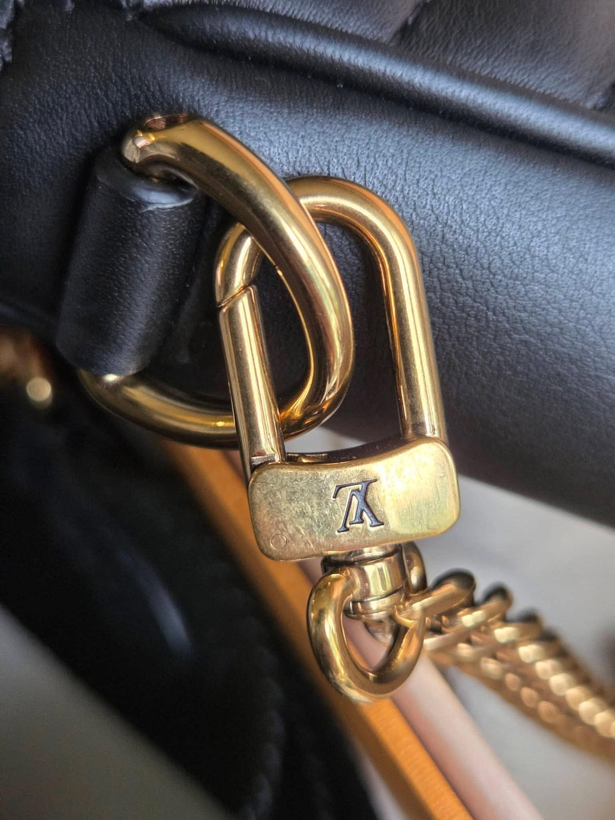 Louis Vuitton New Wave Multi Pochette