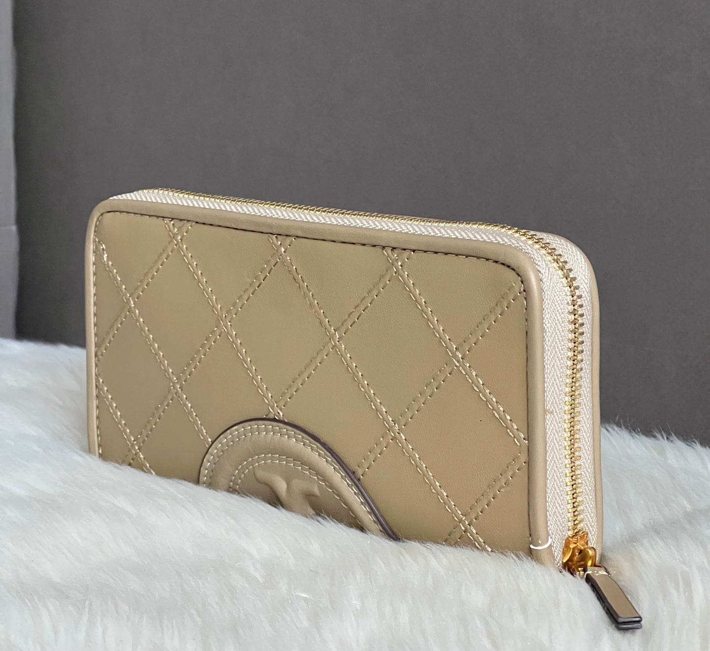 Tory Burch Fleming Soft Zip Continental Wallet