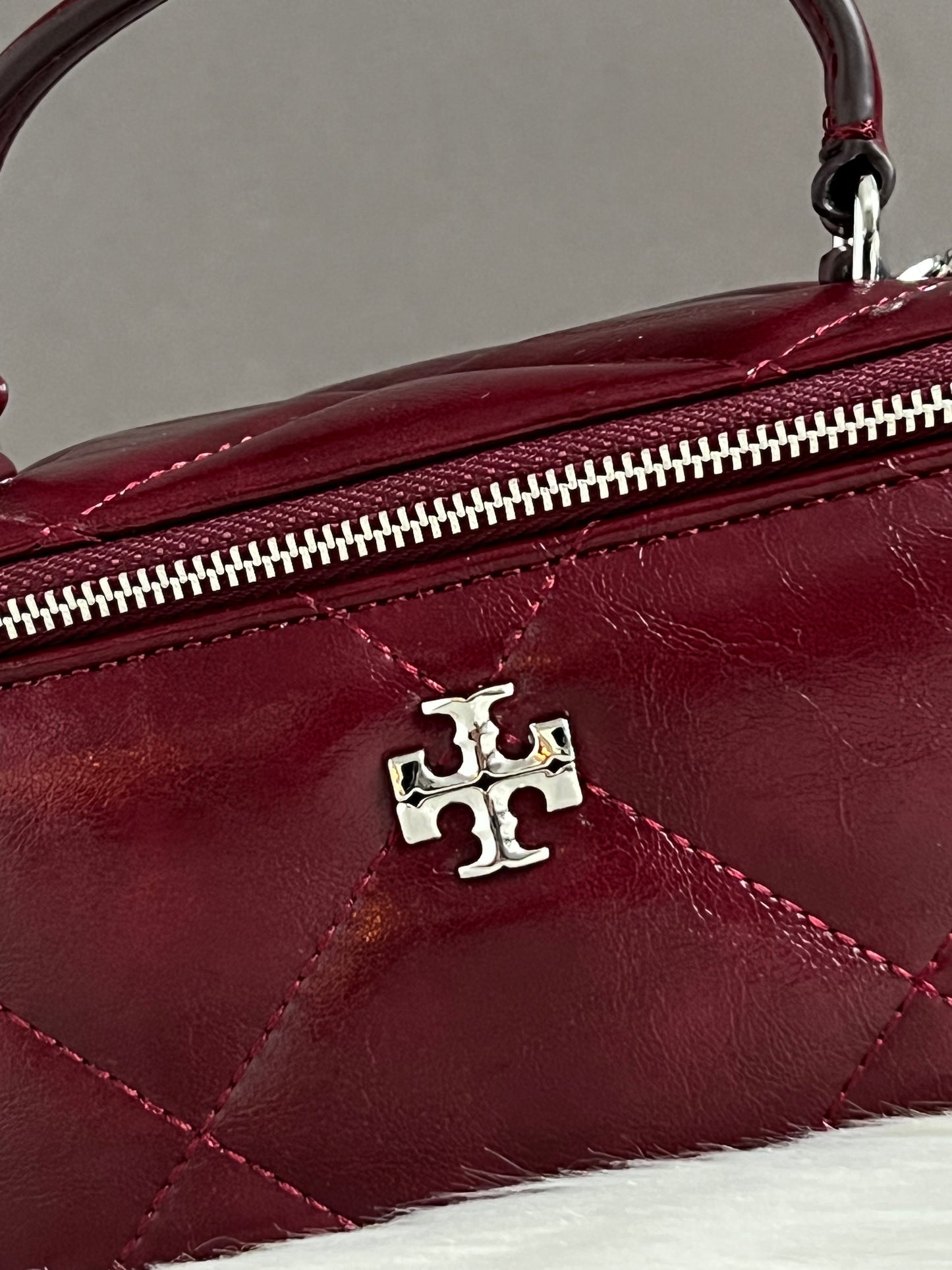 Tory Burch Kira Diamond Quilt Distressed Vanity Case