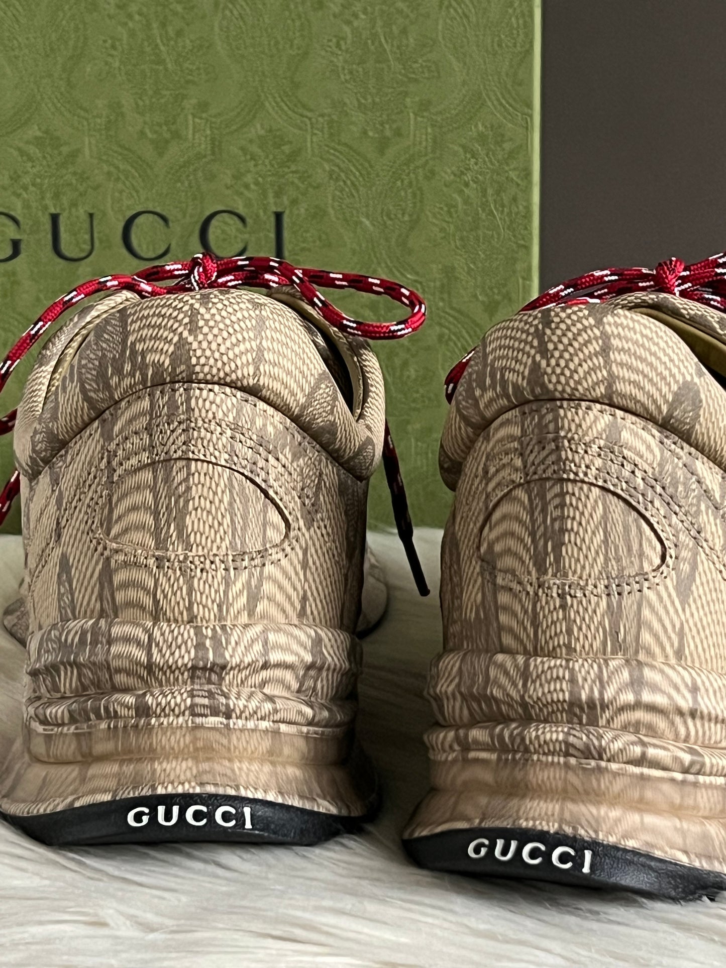 Gucci Ultralight Plume GG Cubic Run Sneaker