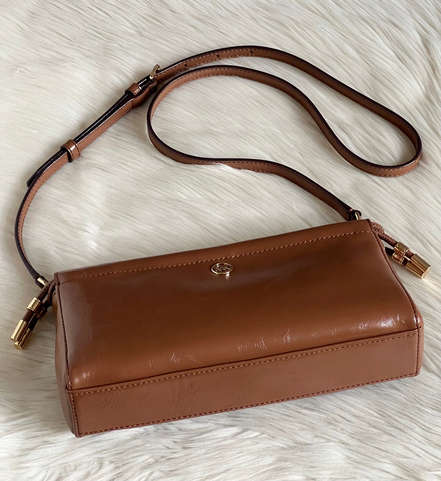 Michael Kors Matilda Small Cinched Crossbody Bag