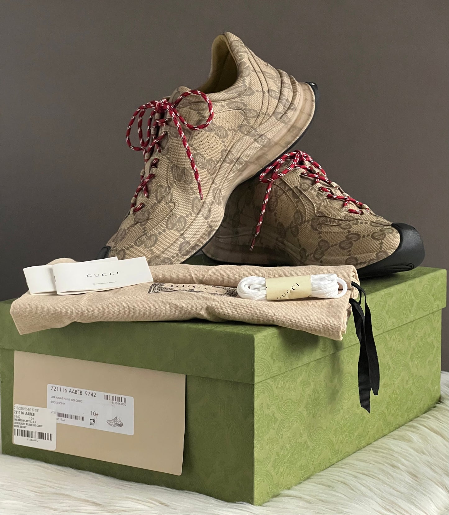 Gucci Ultralight Plume GG Cubic Run Sneaker