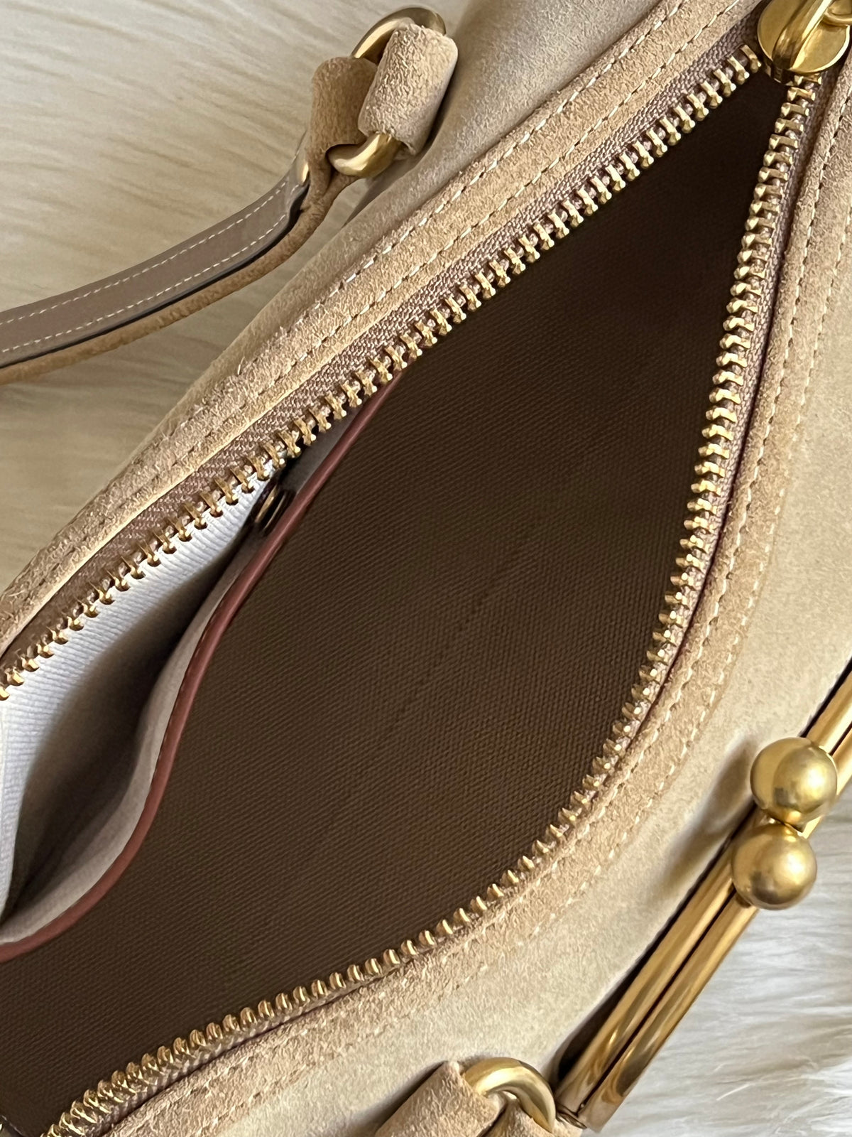 Coach Kisslock Barrel Bag 28