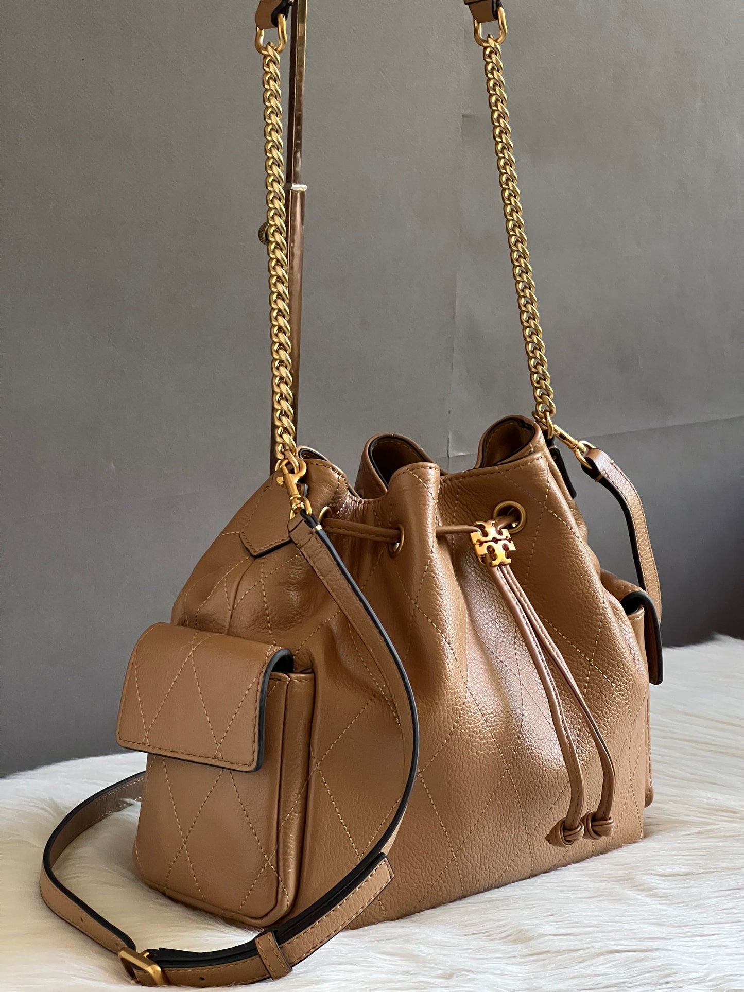 Tory Burch Charlie Quilted Drawstring Shoulder Bag