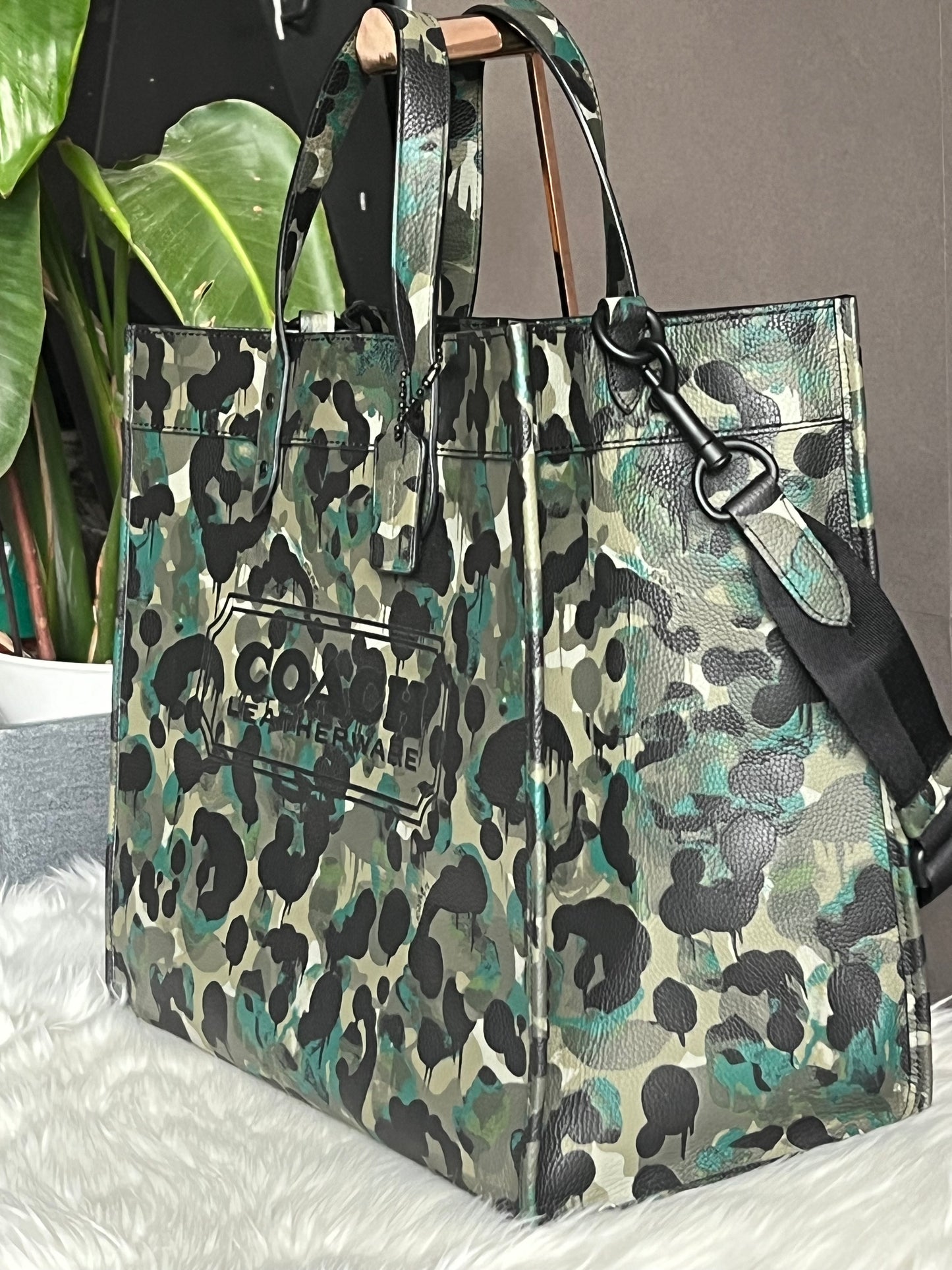 Coach Field Tote 40 with Camo Print