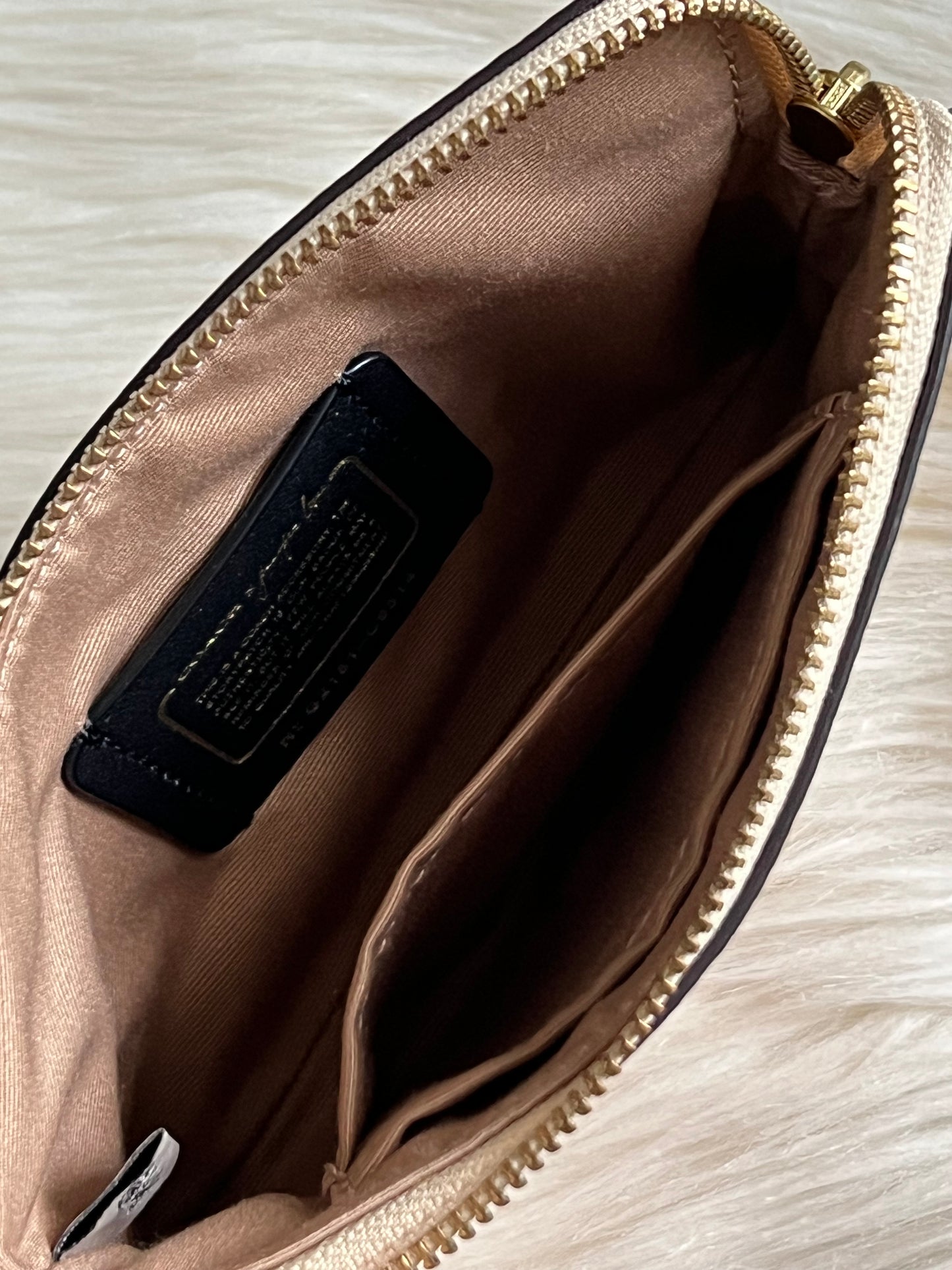 Coach X Jennifer Lopez Corner Zip Wristlet