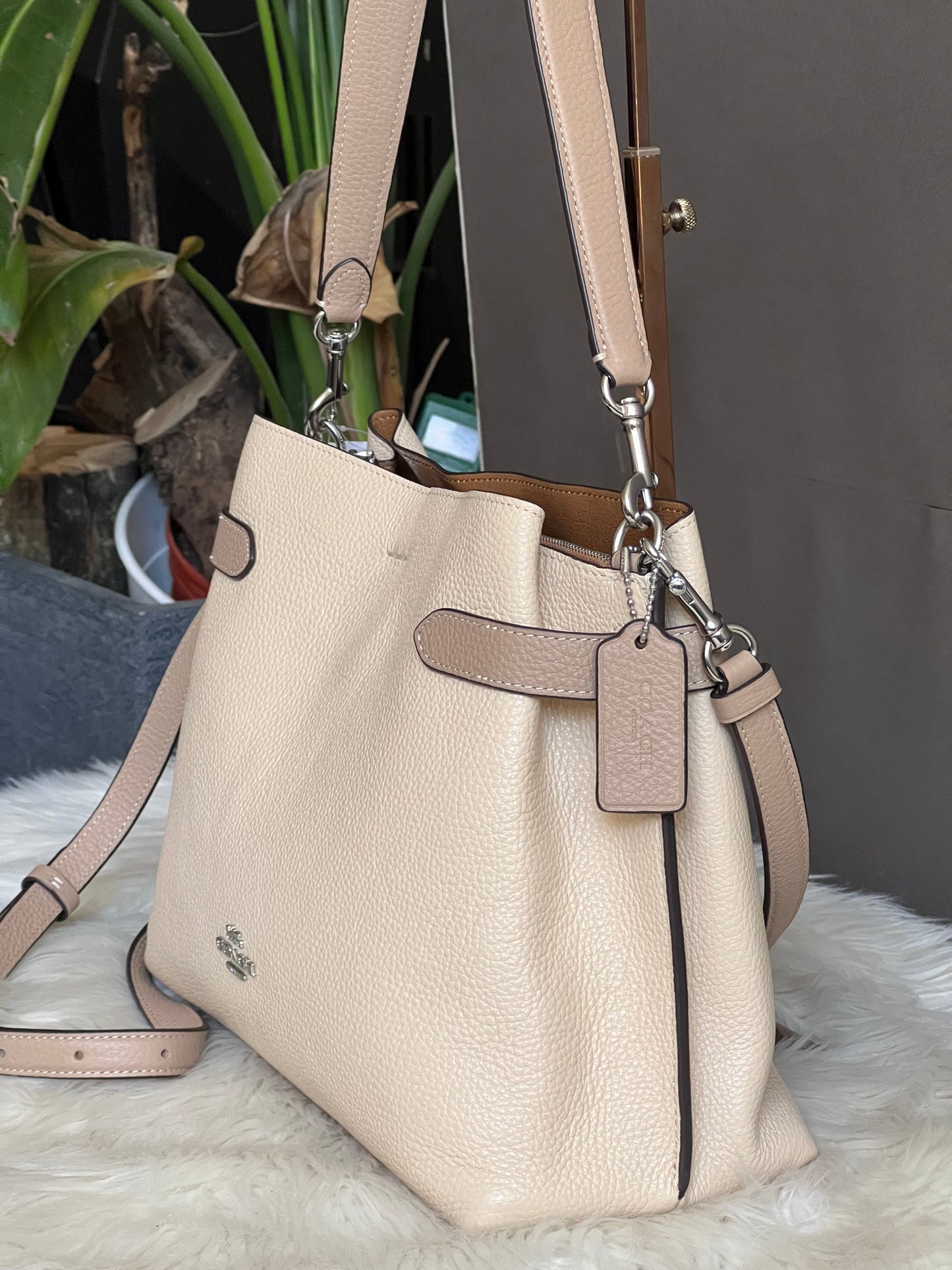 Coach Hanna Shoulder Bag