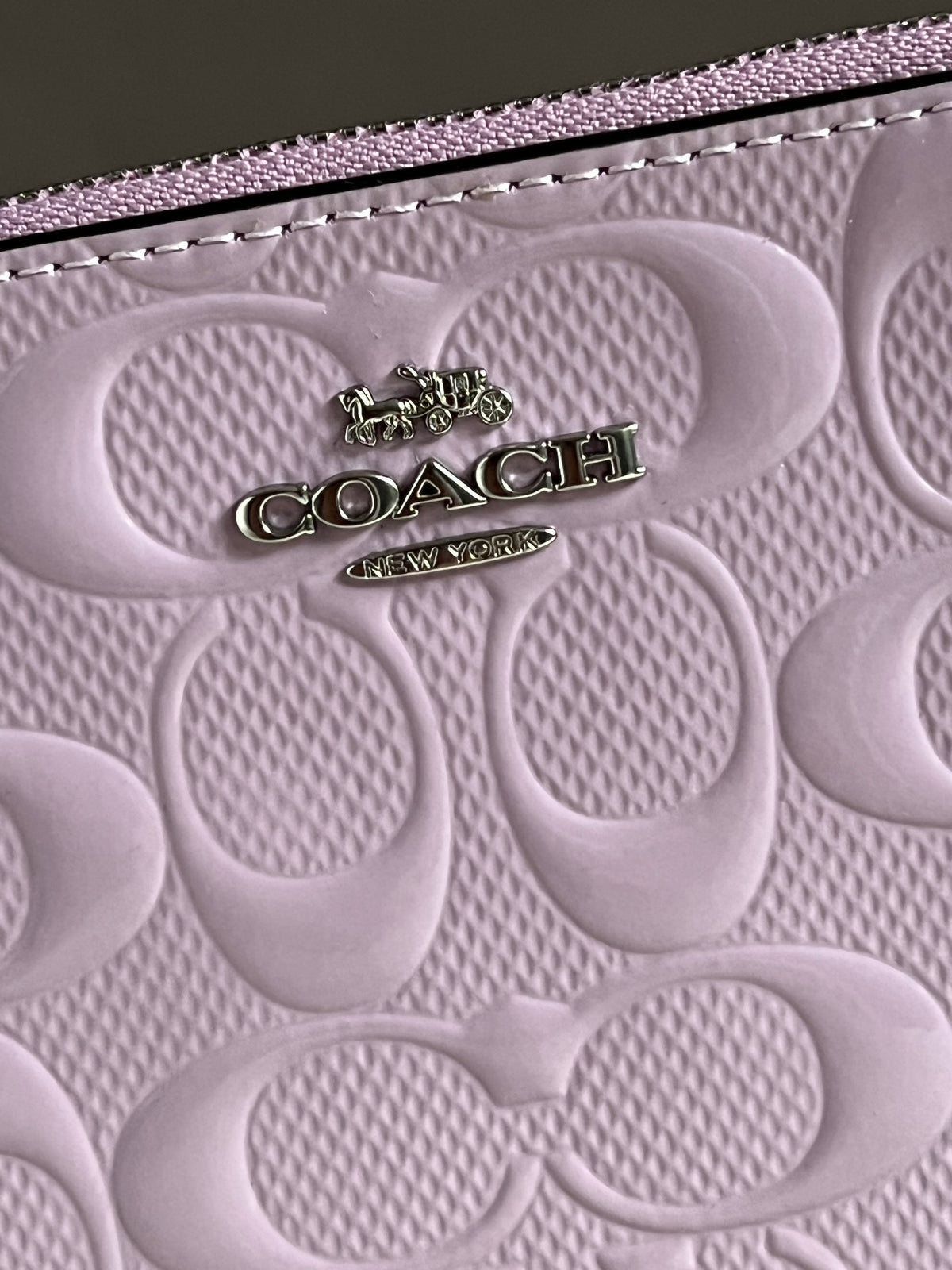 Coach Corner Zip Wrislet