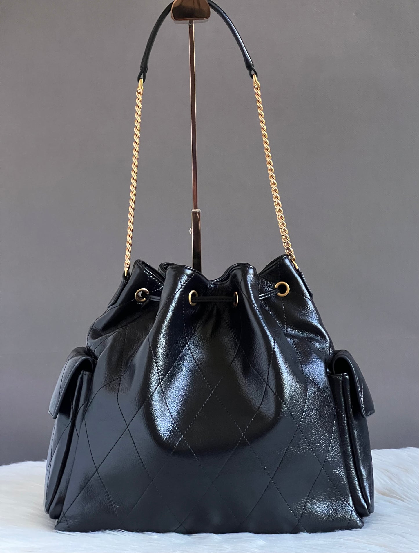 Tory Burch Charlie Large Quilted Drawstring Shoulder Bag