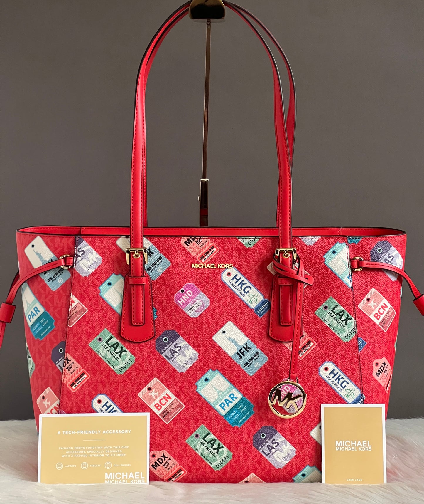 Michael Kors Voyager Large Printed Signature Logo Tote Bag