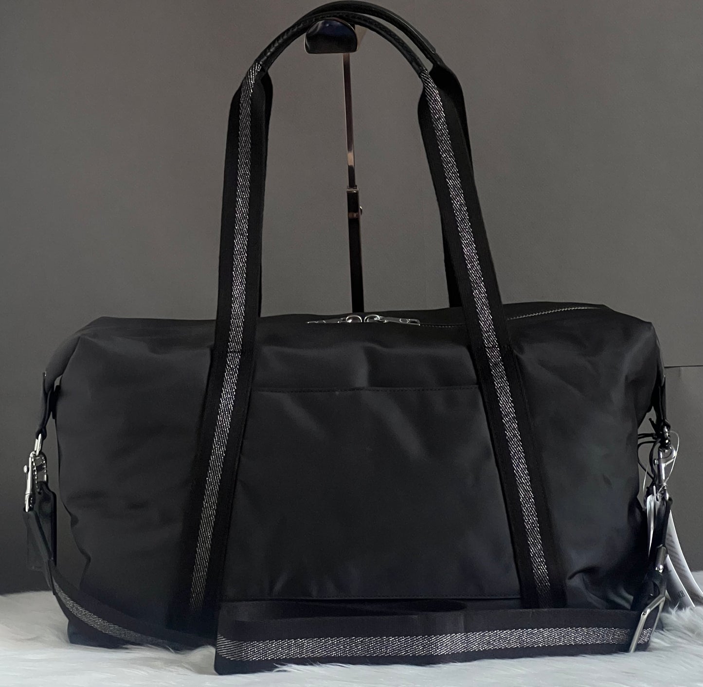 Coach Court Weekender