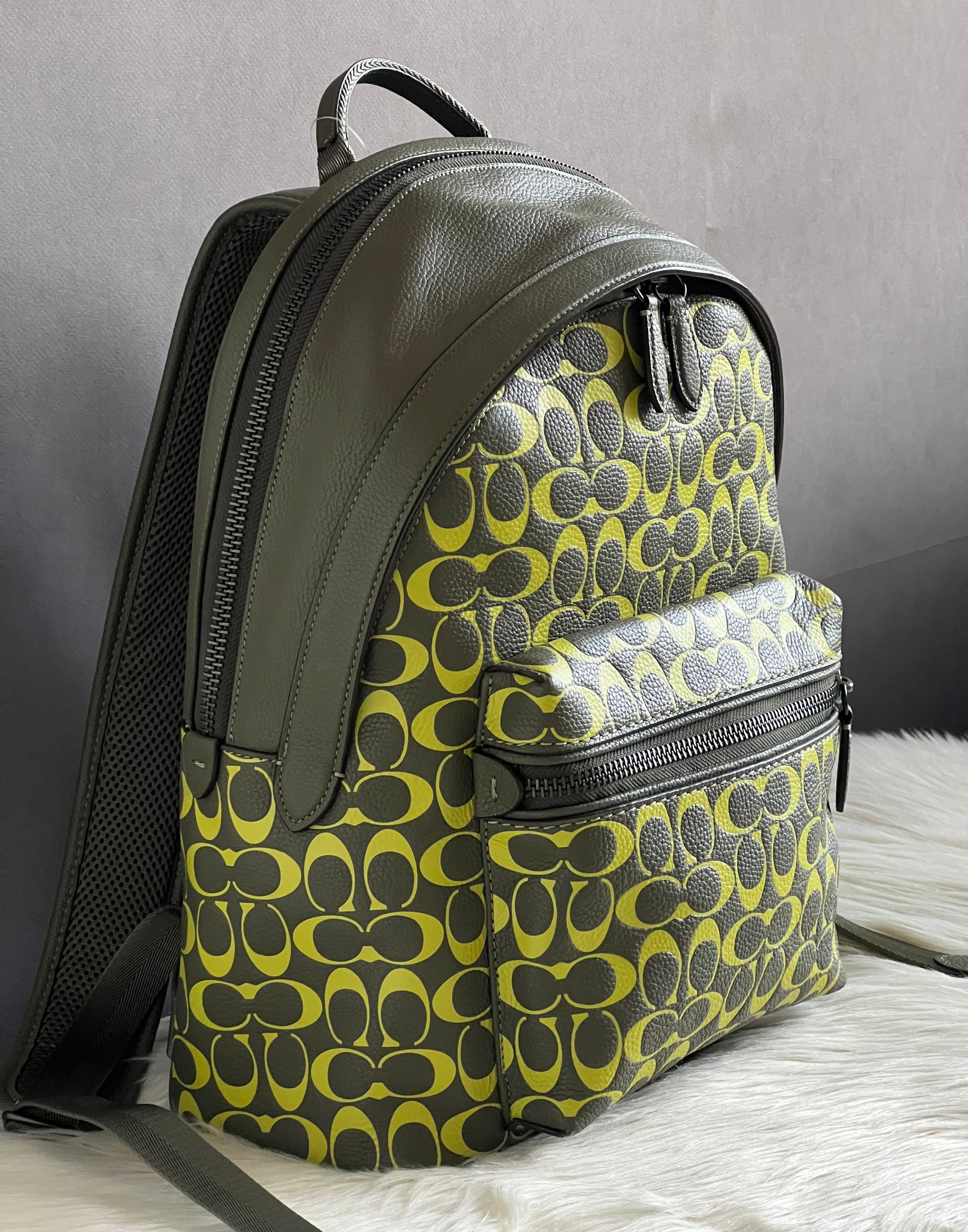 charter backpack in signature leather Coach Charter Backpack In Signature Leather – Club de Mode