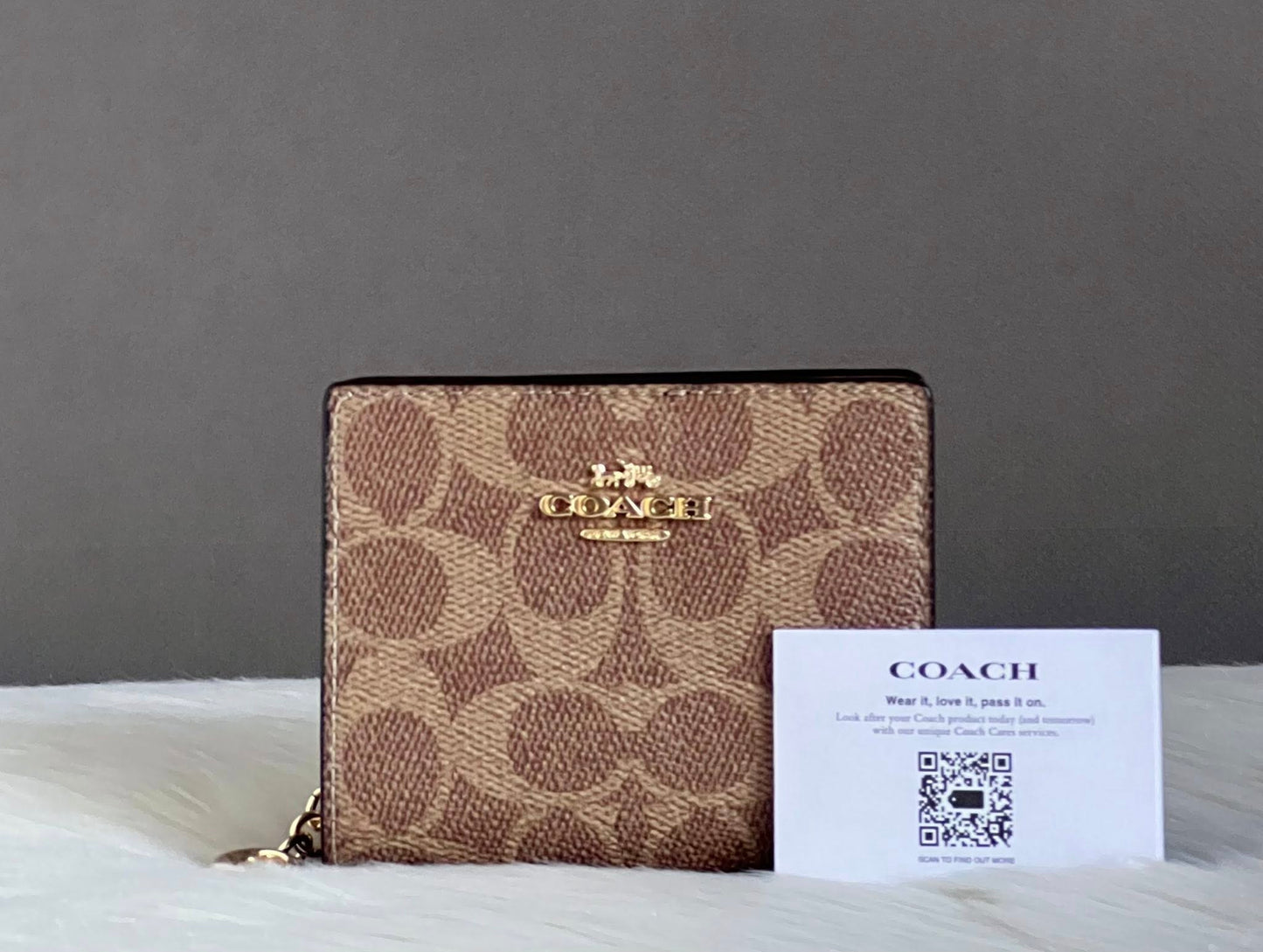Coach Snap Wallet In Signature Canvas