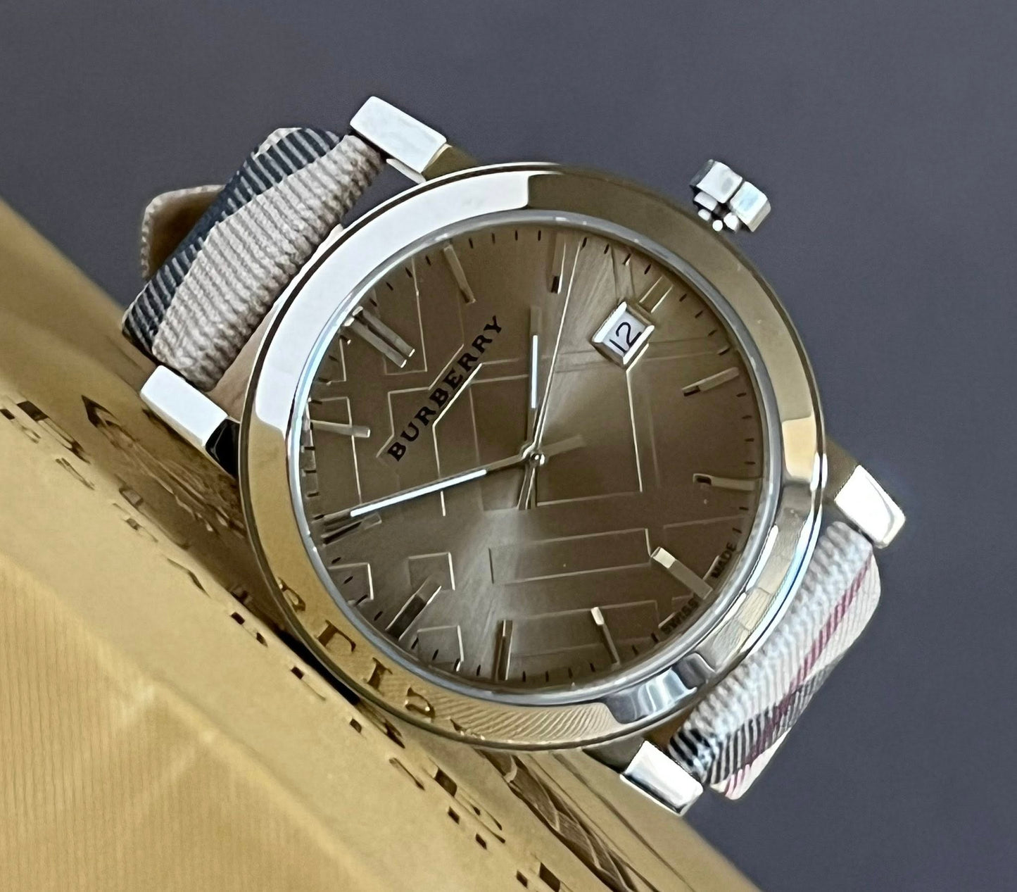 Burberry The City Nova Watch
