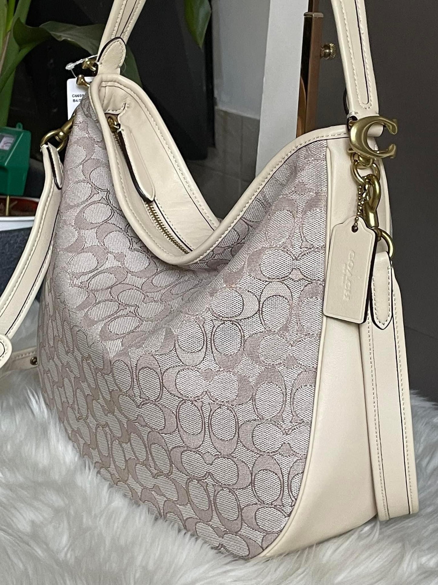 Coach Soft Tabby Hobo in Signature Jacquard