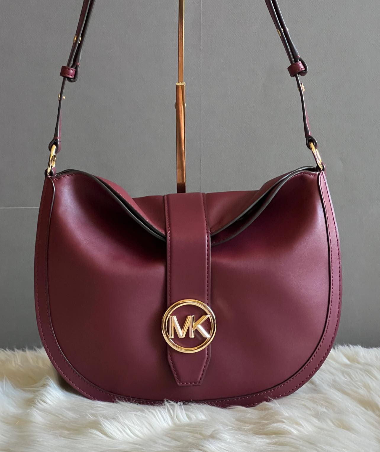 Michael Kors Gabby Small Hobo Crossbody Bag