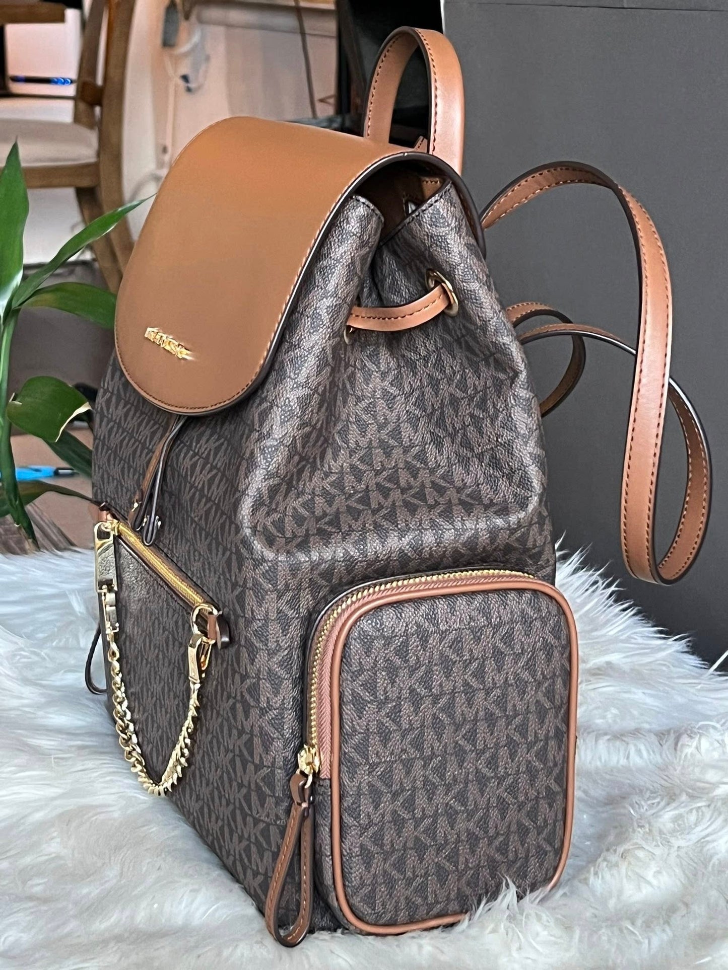 Michael Kors Jet Set Large Logo Backpack