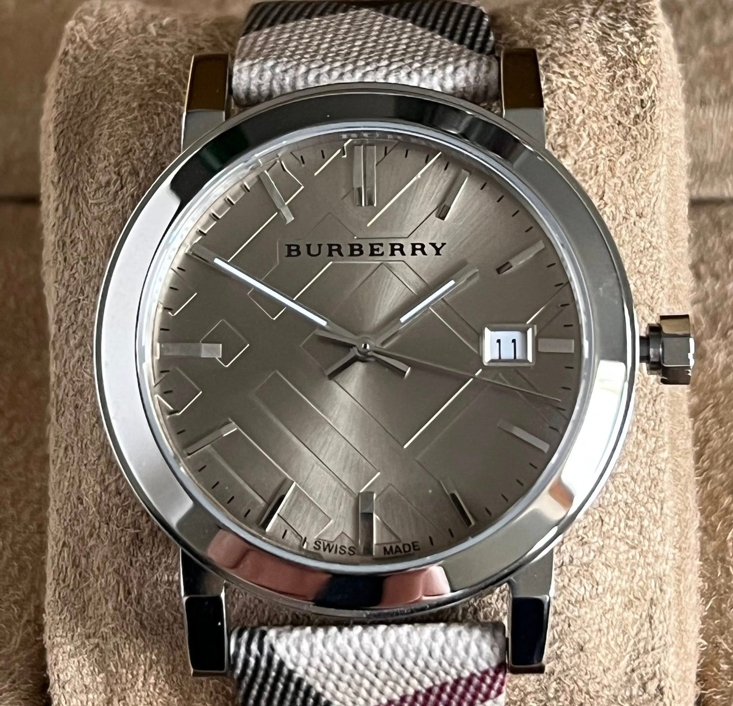 Burberry The City Nova Watch