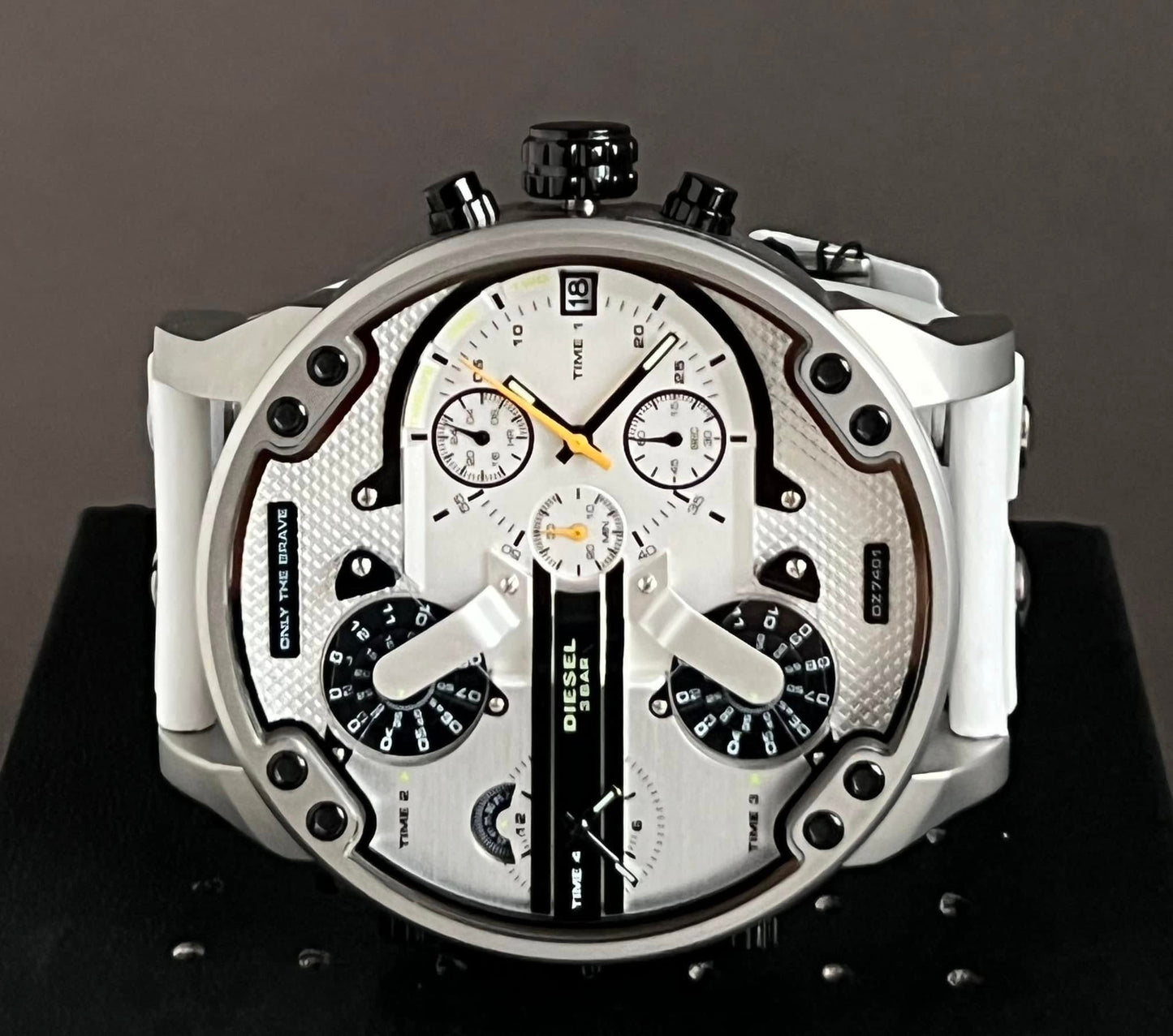 Diesel Men’s Mr. Daddy 2.0 Chronograph White Leather and Silicone Watch