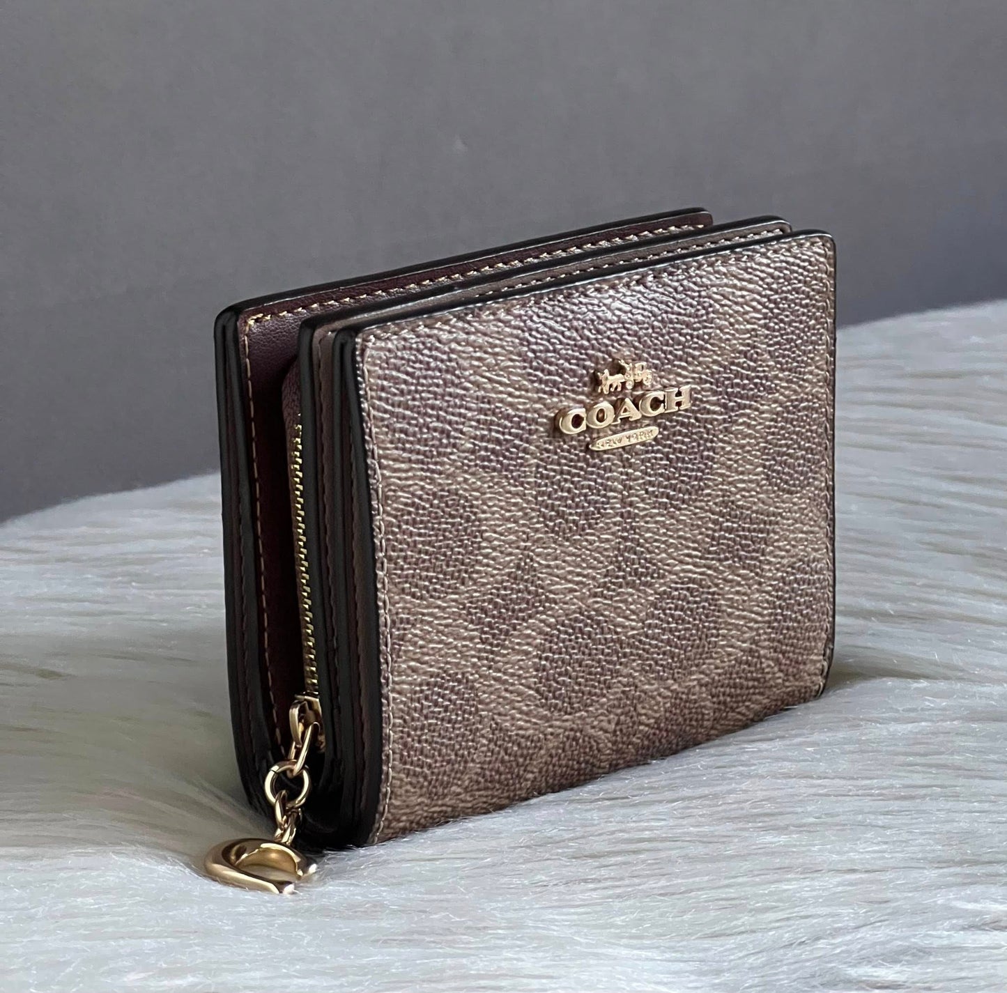 Coach Snap Wallet In Signature Canvas