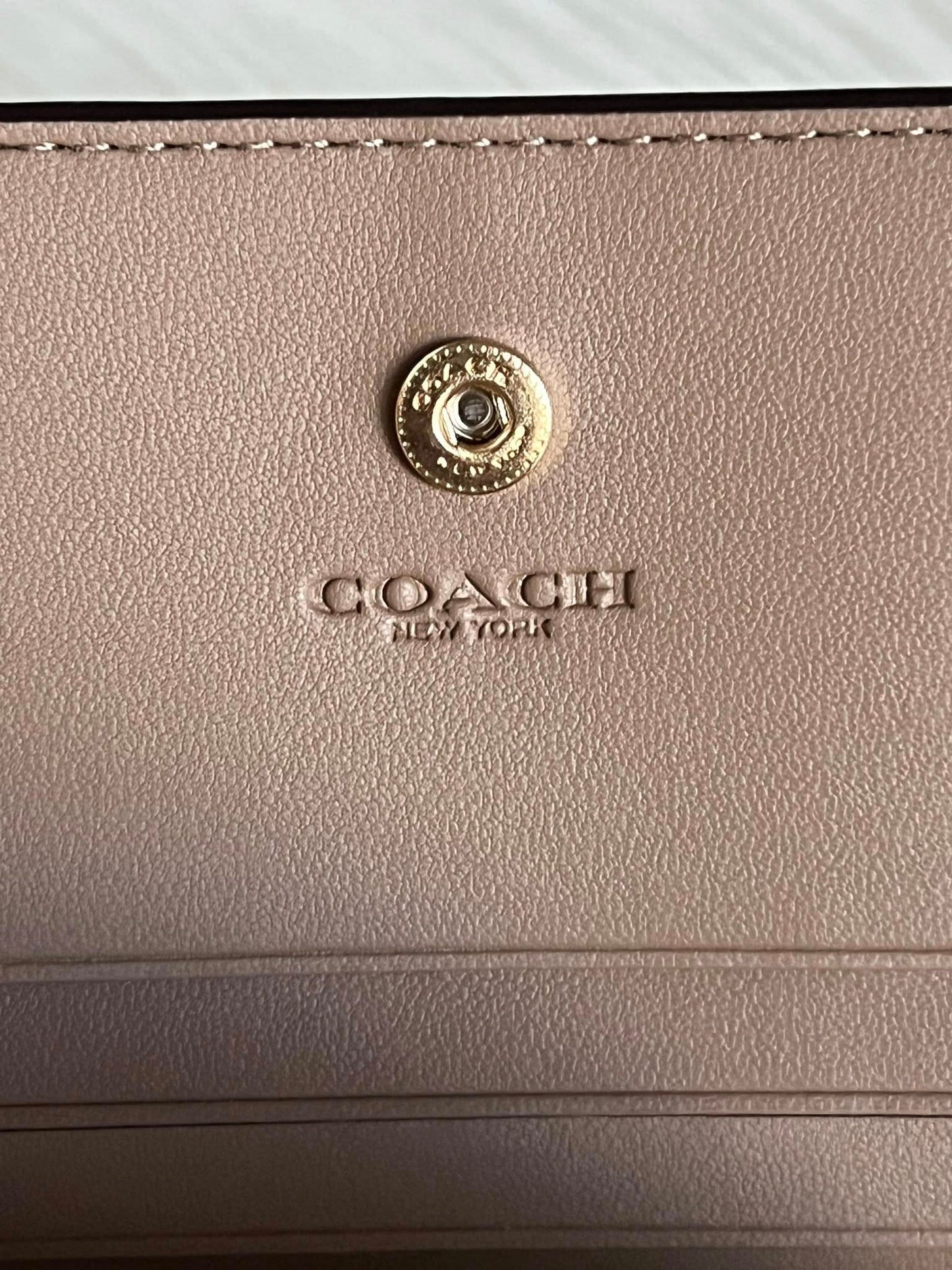 Coach Snap Wallet In Signature Canvas