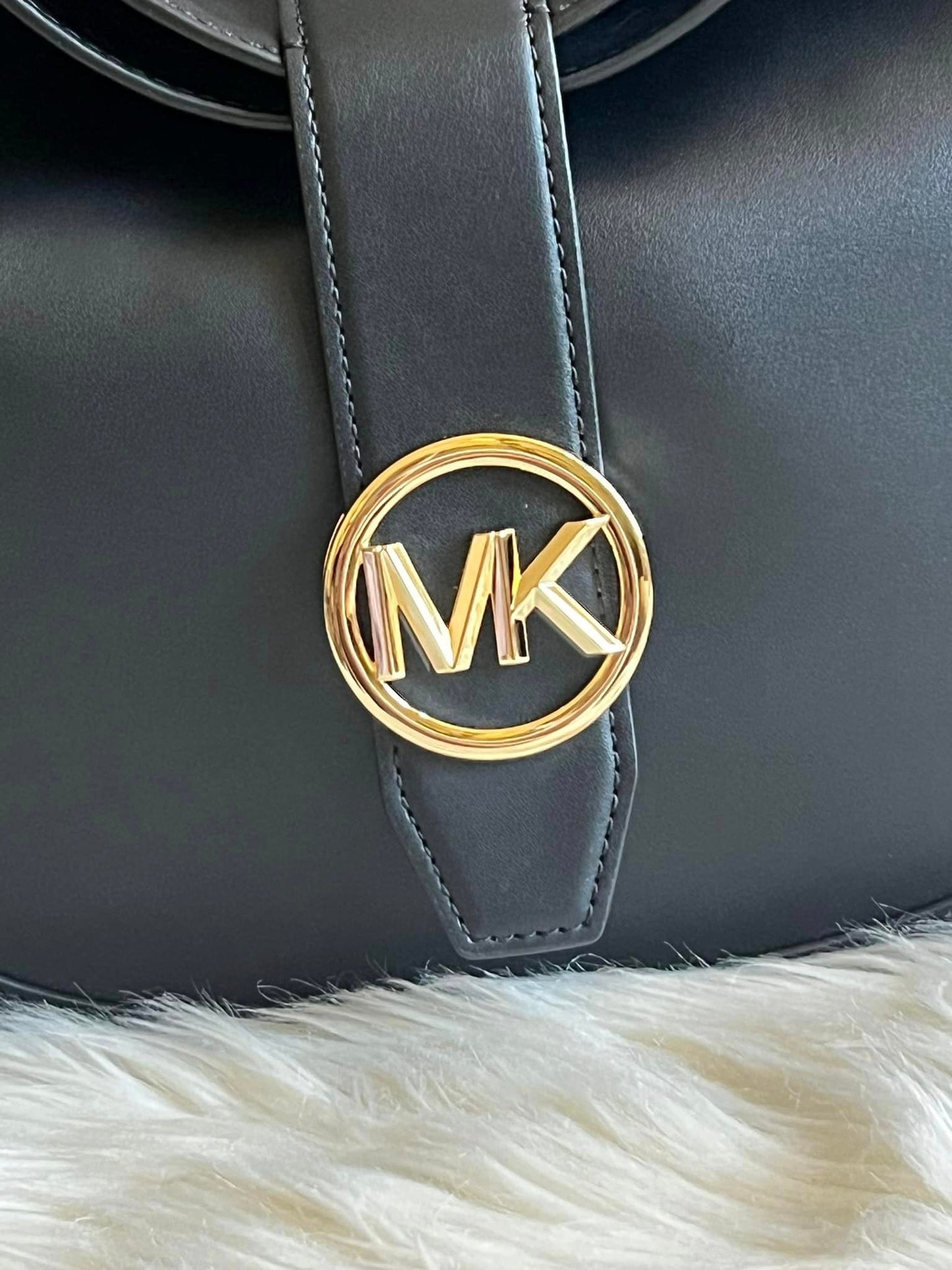 Michael Kors Gabby Small Hobo Crossbody Bag