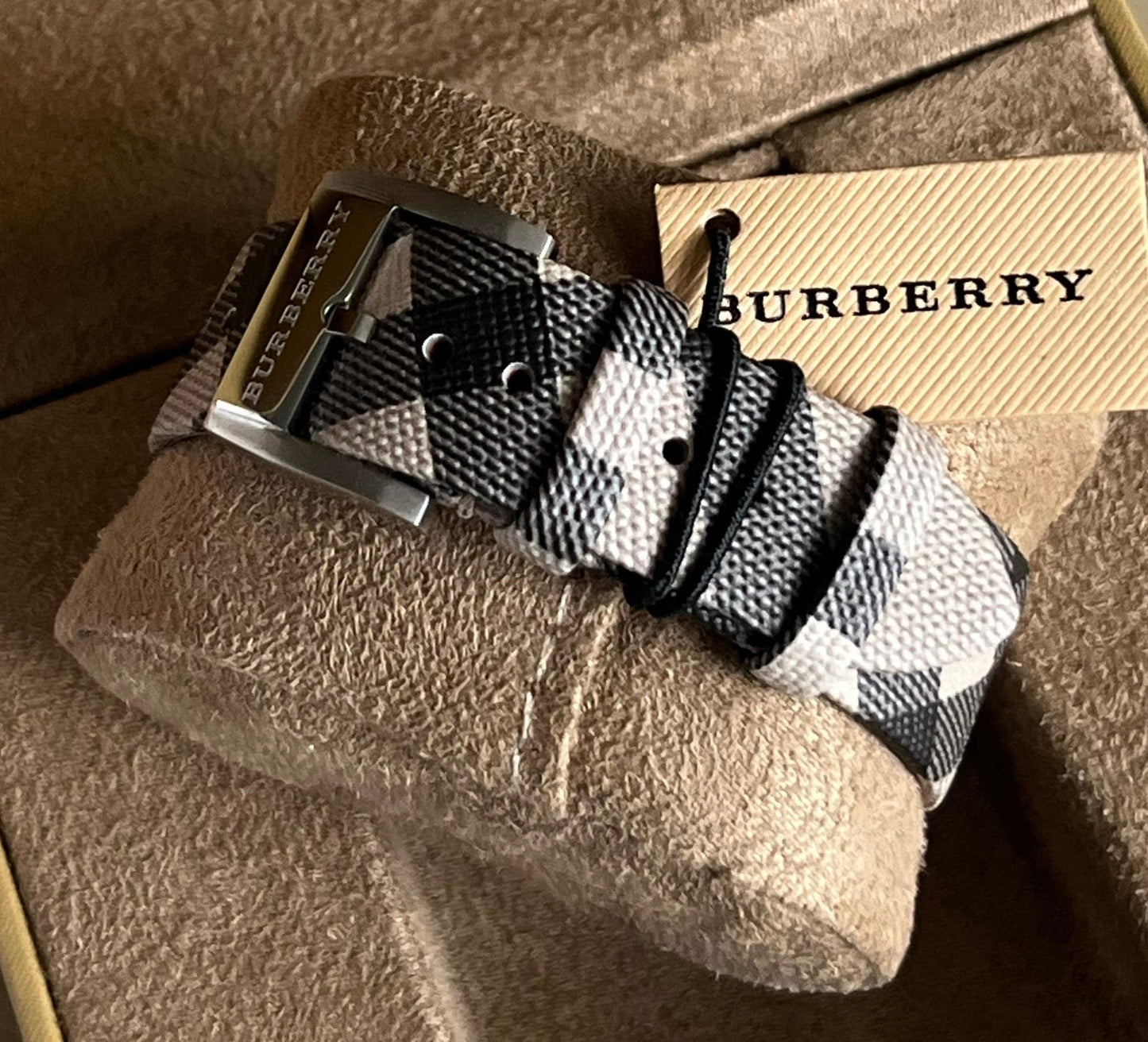 Burberry The City Nova Watch