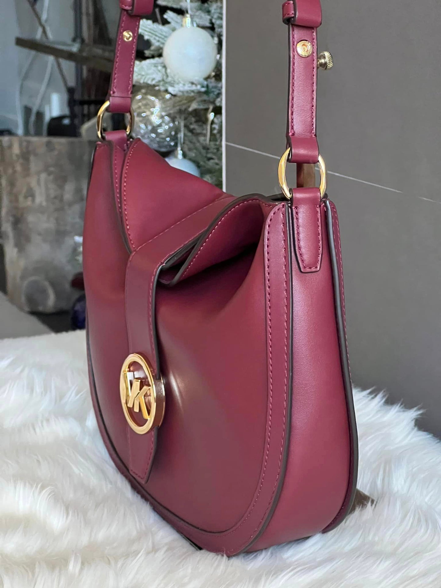 Michael Kors Gabby Small Hobo Crossbody Bag