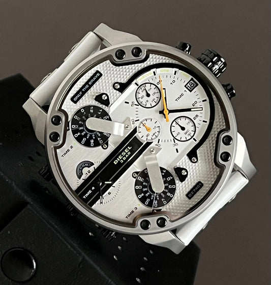 Diesel Men’s Mr. Daddy 2.0 Chronograph White Leather and Silicone Watch