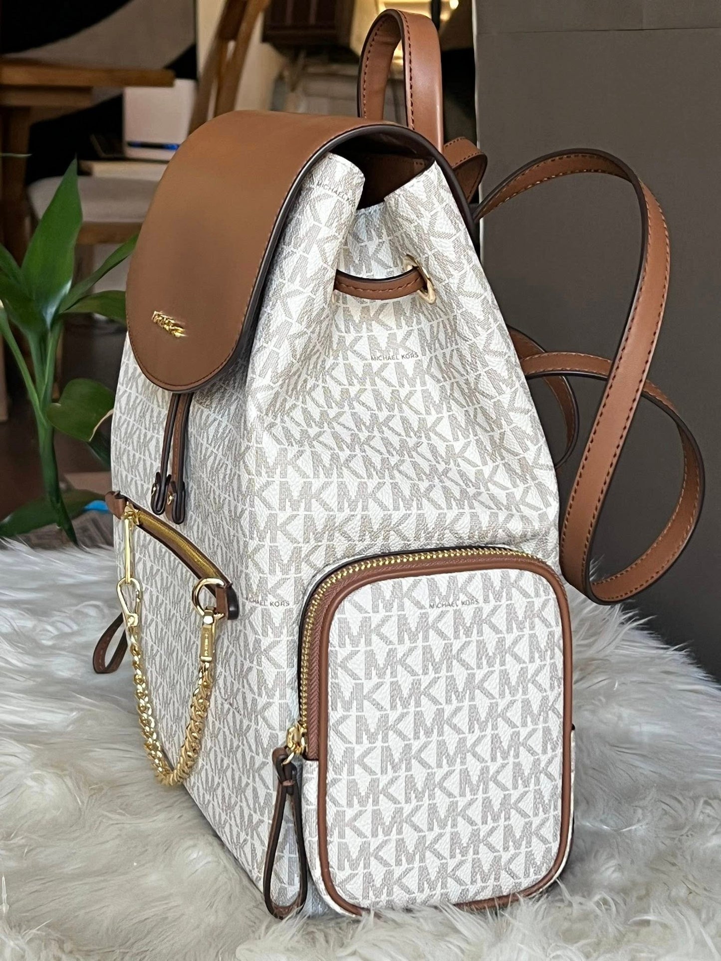 Michael Kors Jet Set Large Logo Backpack