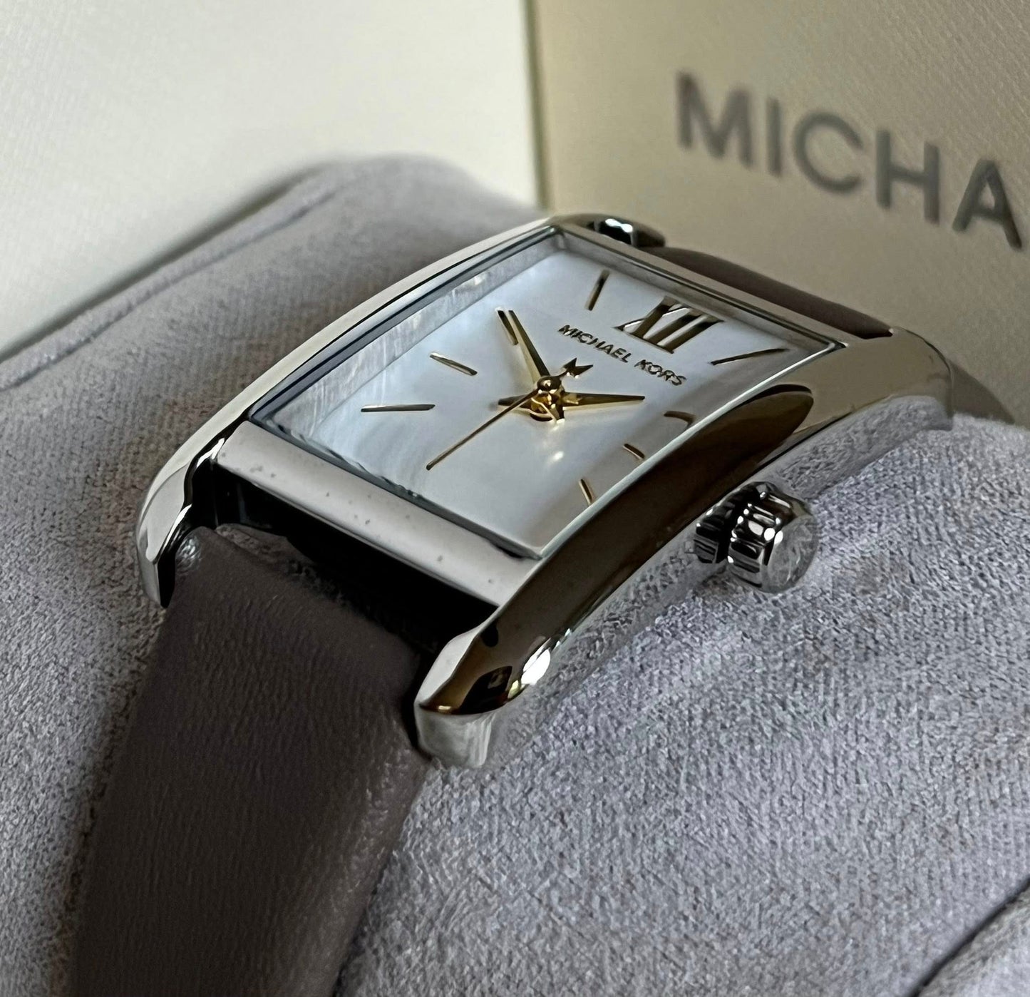 Michael Kors Women’s Three-Hand Dusk Leather Watch