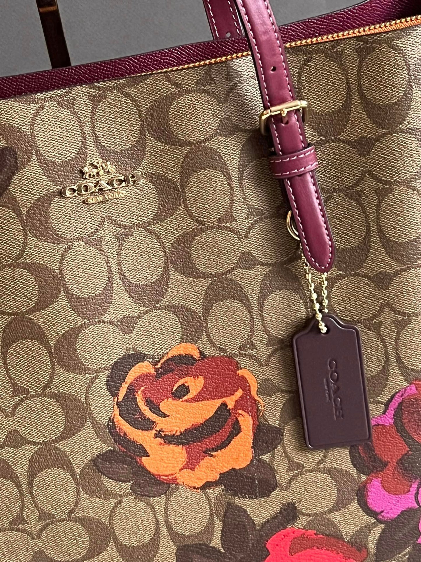 Coach Mollie Tote in Signature Canvas with Jumbo Floral Print