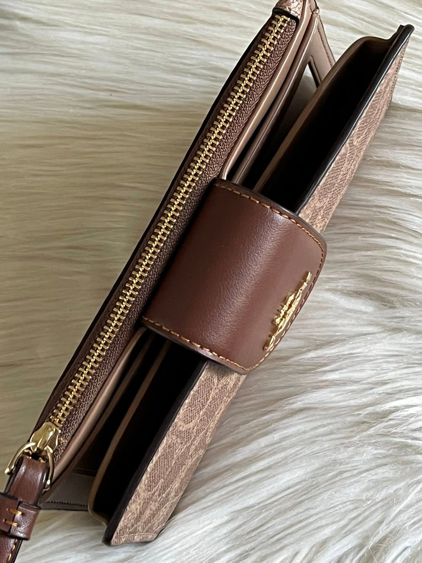 Coach Phone Wallet In Signature Canvas