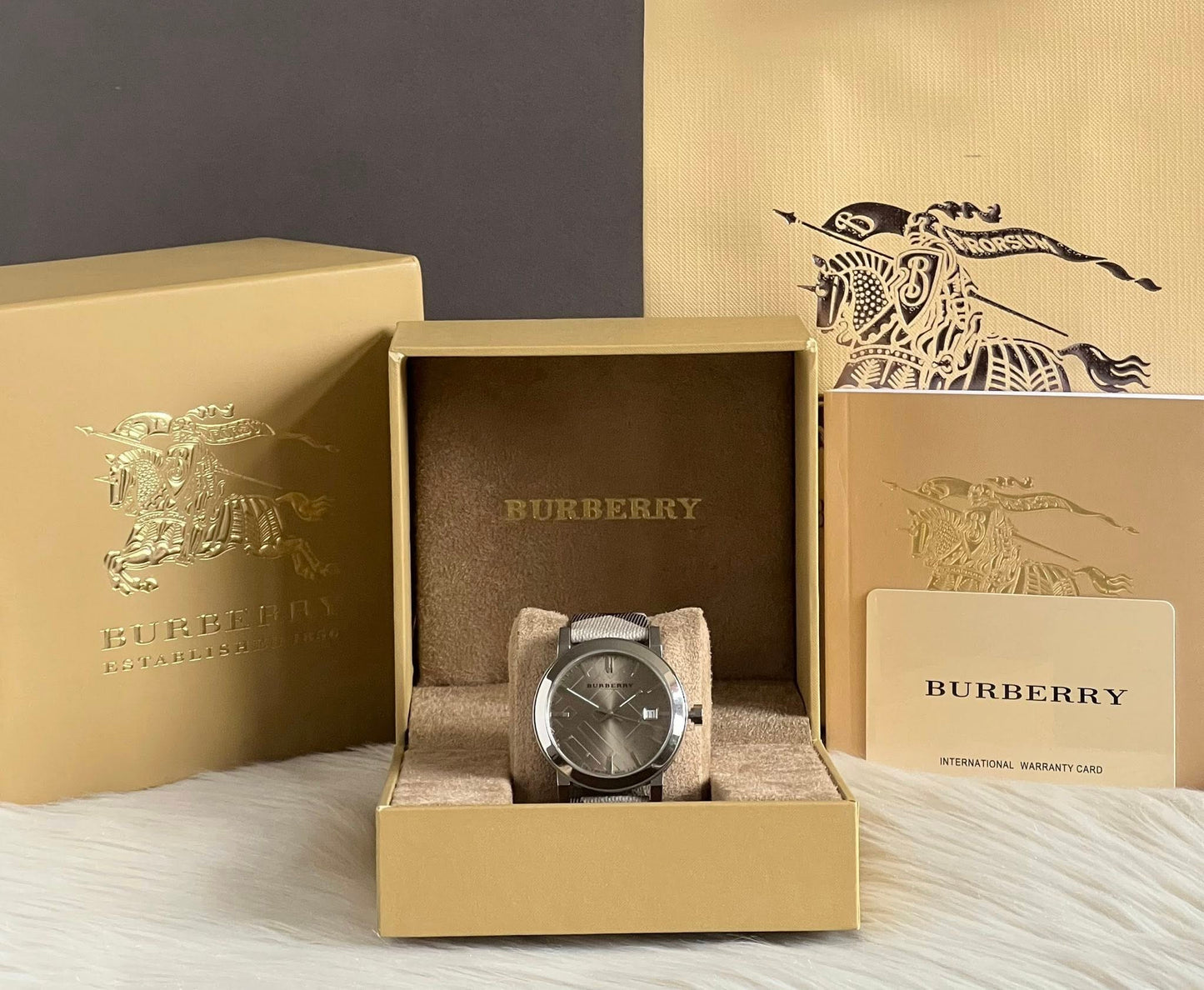 Burberry The City Nova Watch