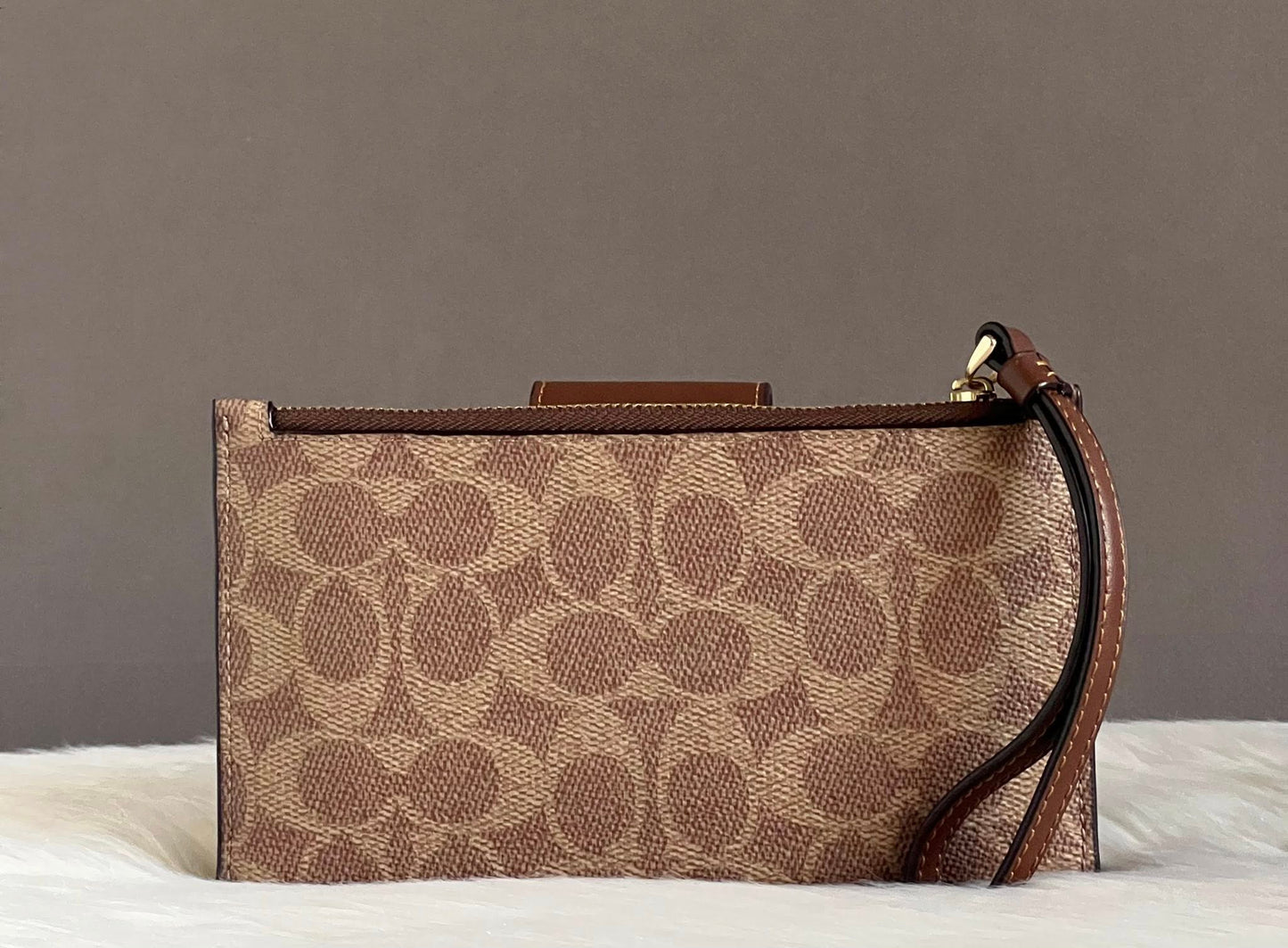 Coach Phone Wallet In Signature Canvas
