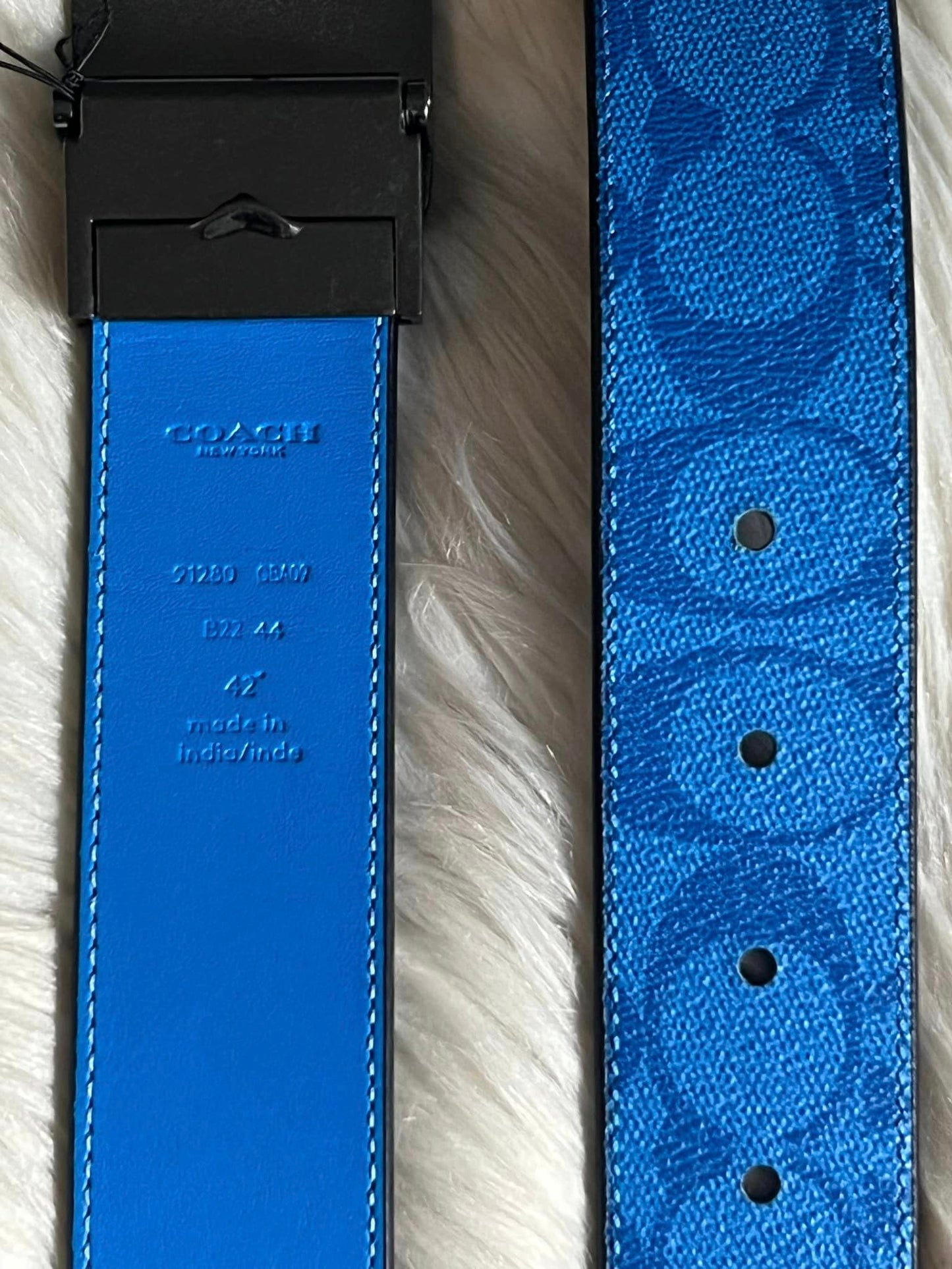 Coach Men’s Plaque Buckle Reversible Belt